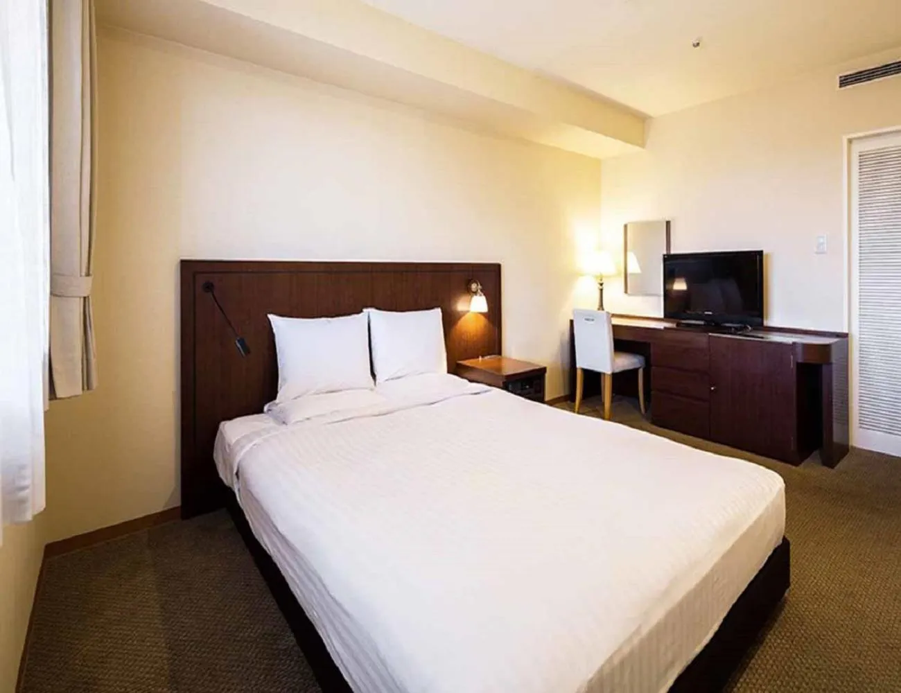 Photo of the whole room, Bed in Art Hotel Asahikawa