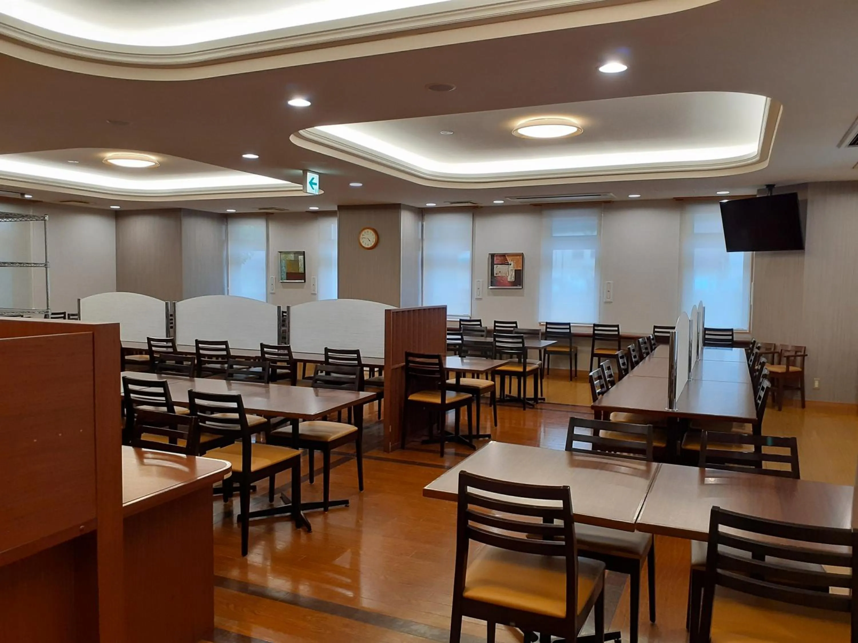 Restaurant/places to eat in Hotel Route-Inn Nagoya Sakae