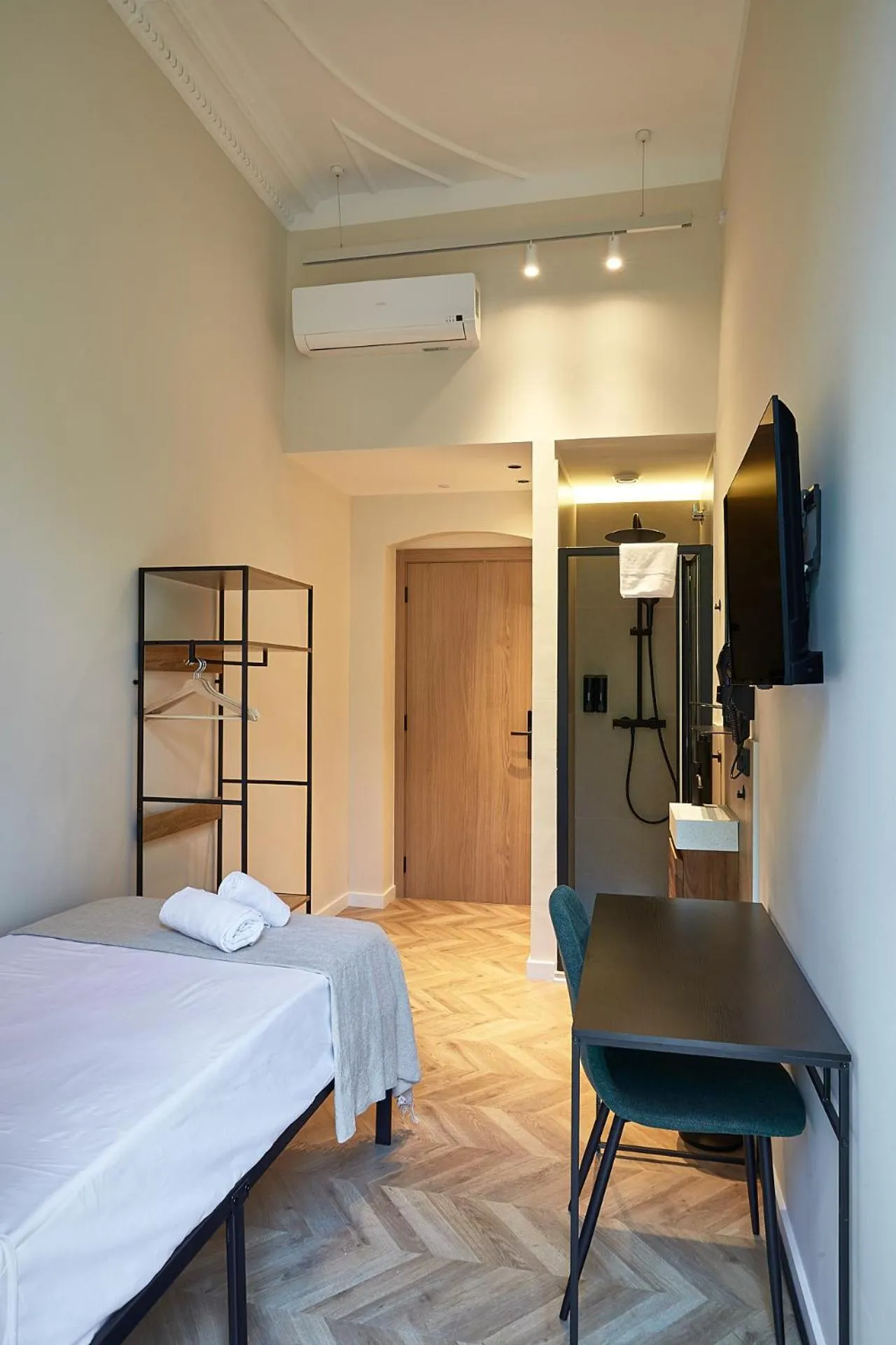 Bed in Ella Hostel Boqueria