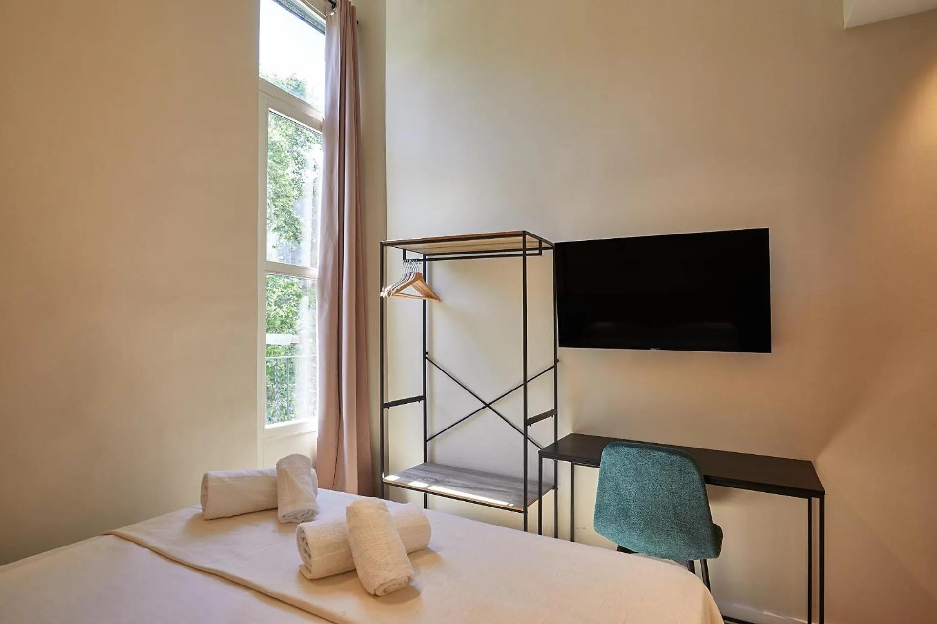 Bed in Ella Hostel Boqueria