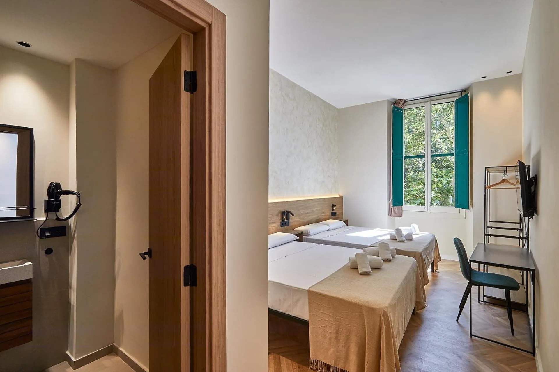 Bed in Ella Hostel Boqueria