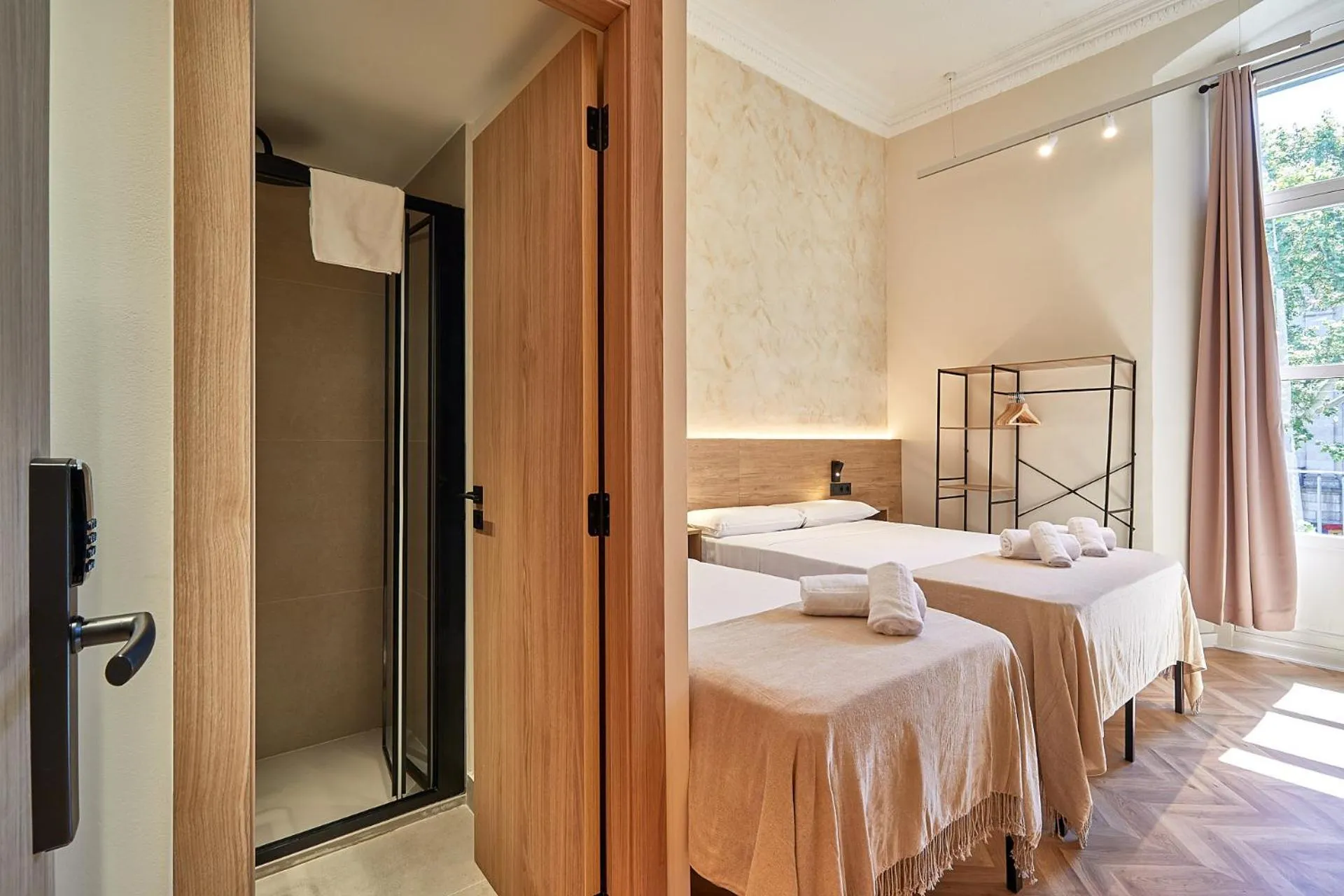 Bed in Ella Hostel Boqueria