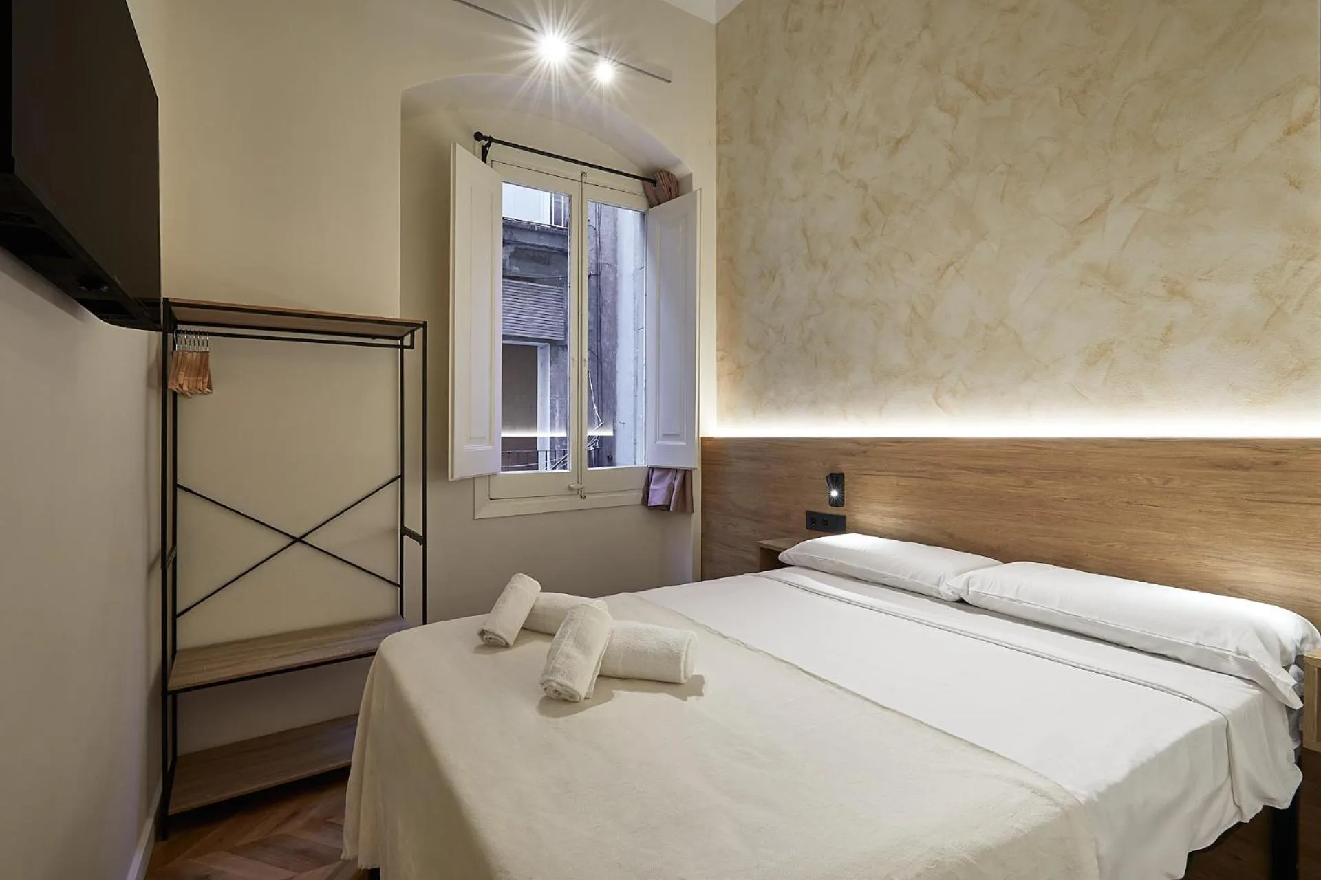 Bed in Ella Hostel Boqueria