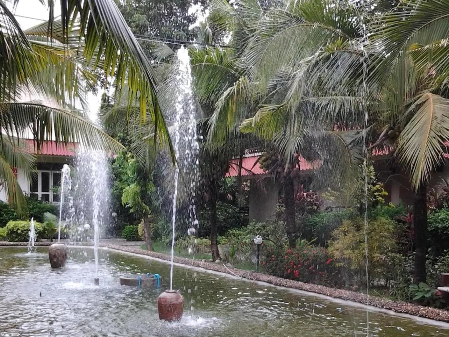 Garden view in Tonwa Resort Hotel