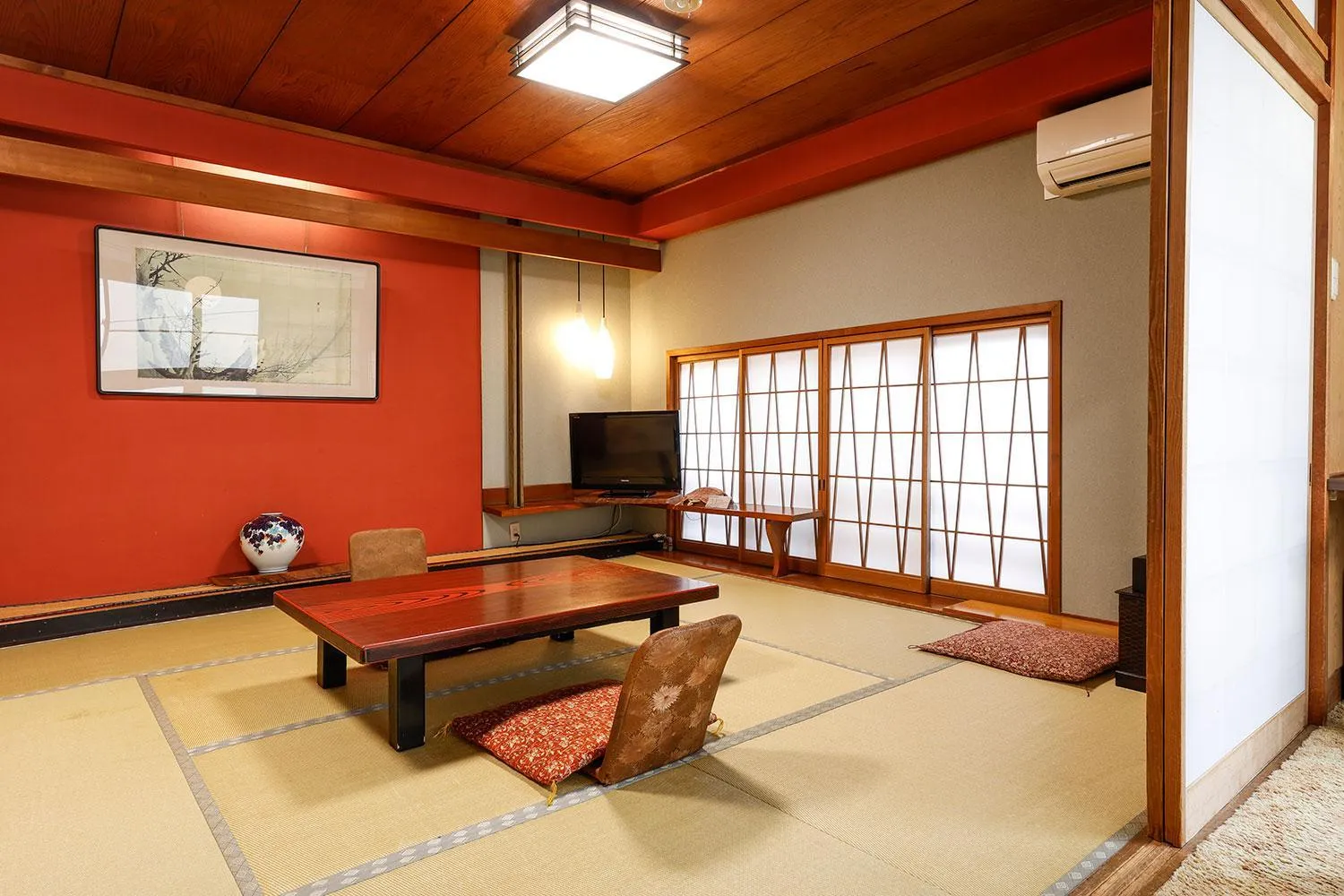 Photo of the whole room in Yanagiso