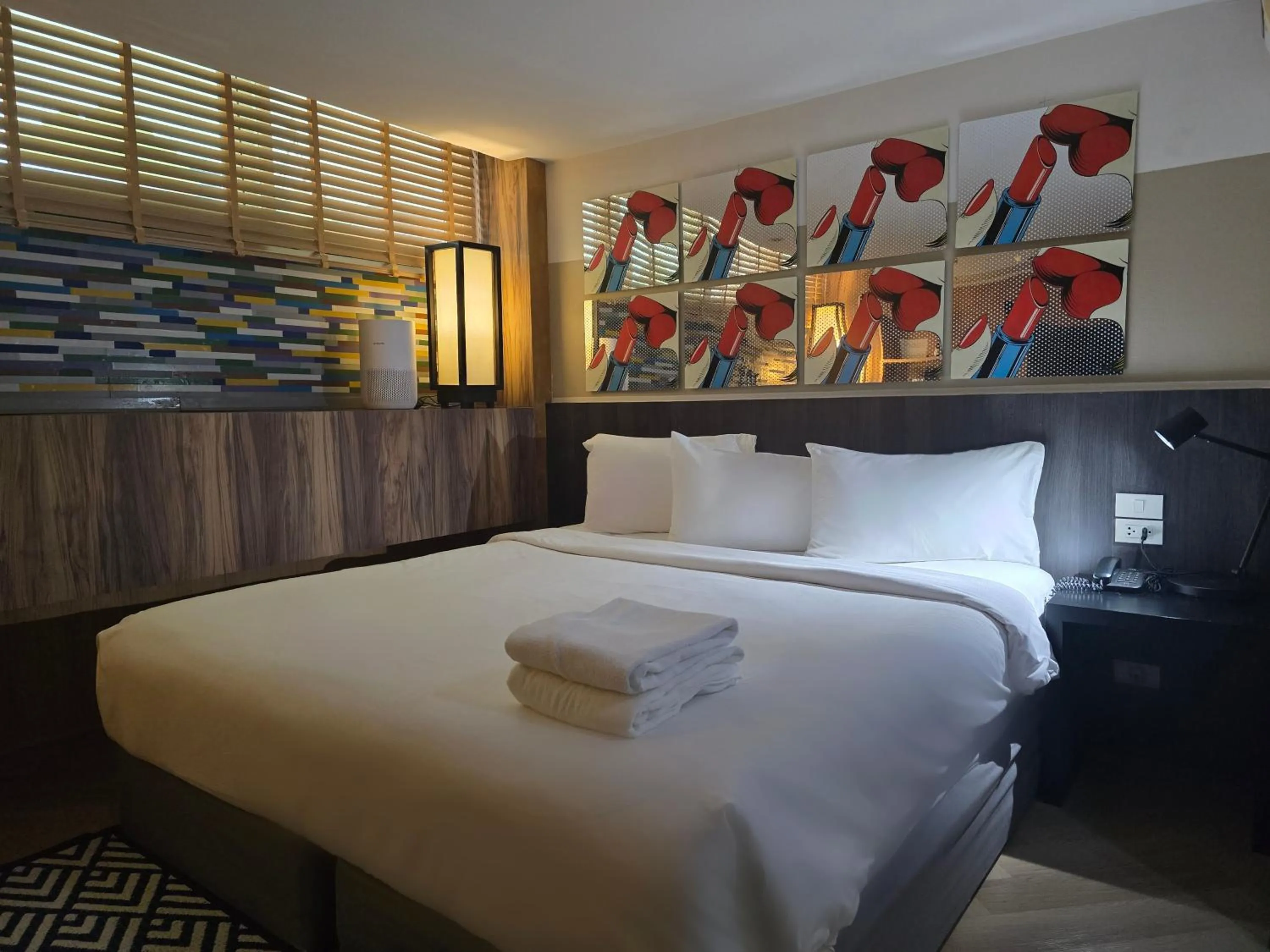 Bed in Somewhere to Escape - Hometel