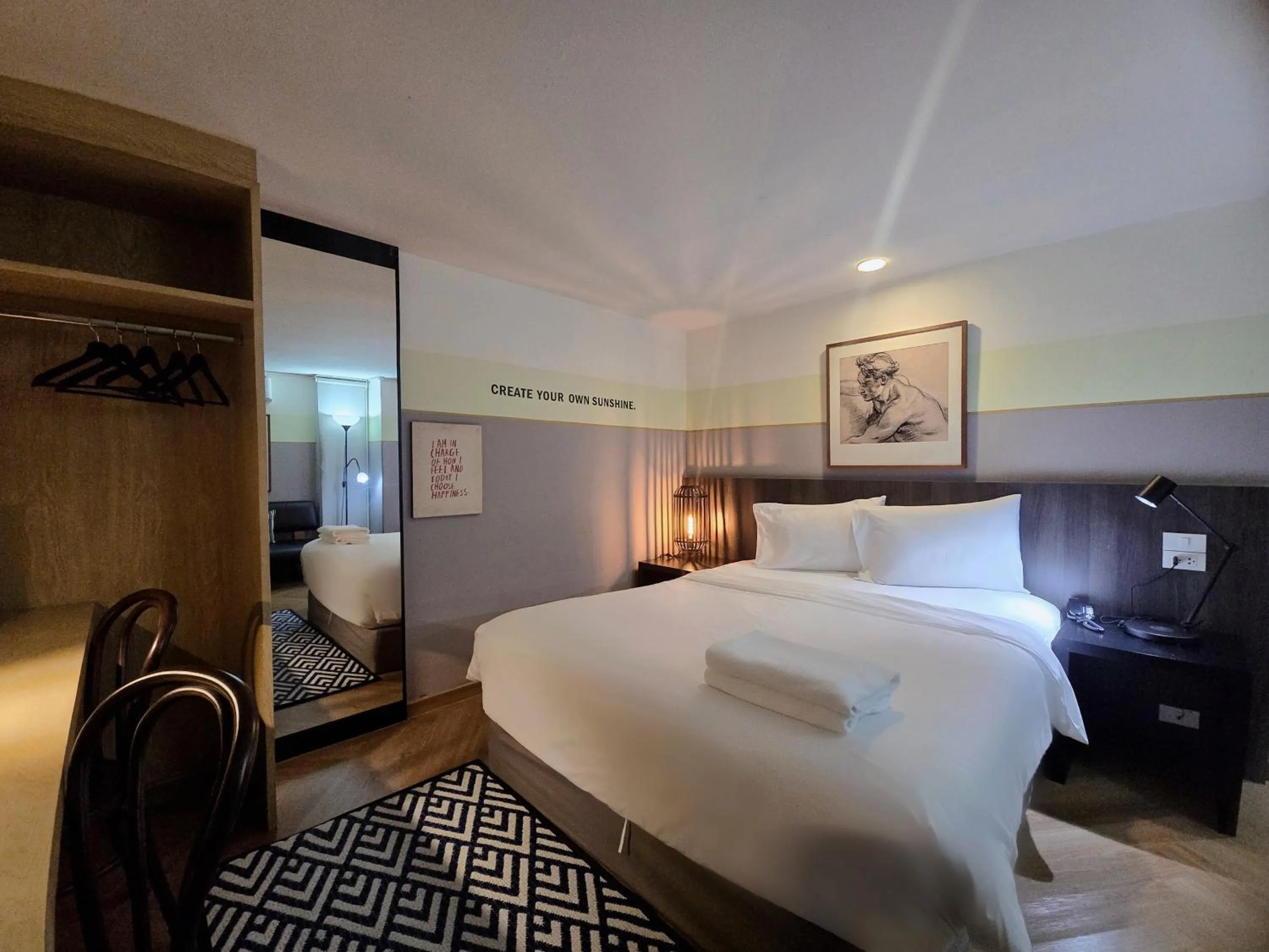 Bed in Somewhere to Escape - Hometel