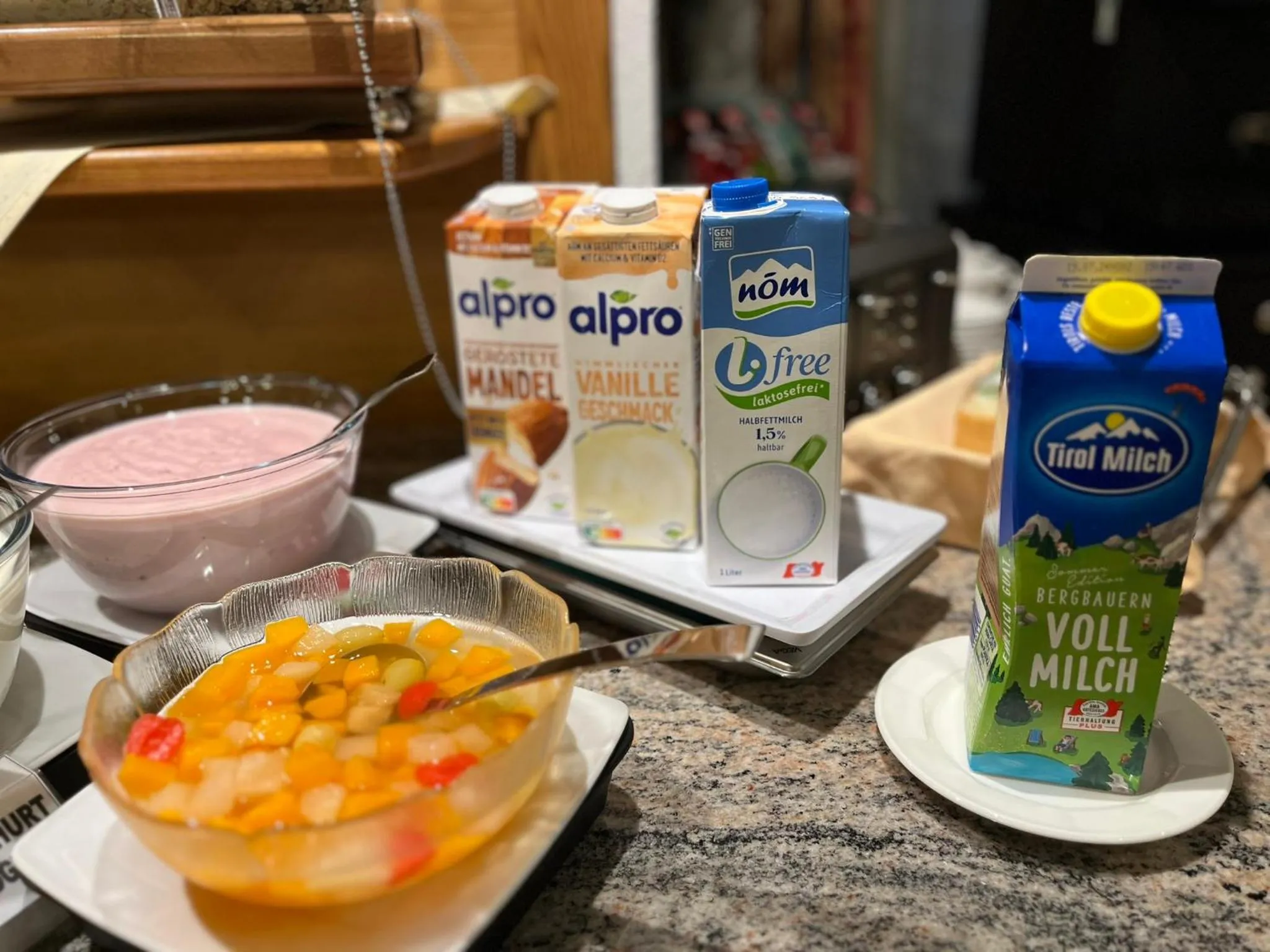 Buffet breakfast in Hotel Garni Martina