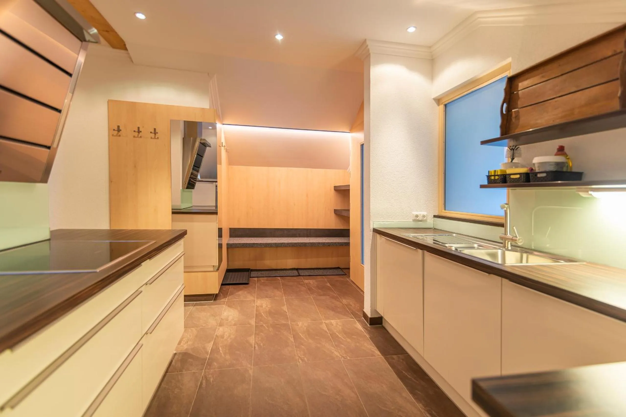 Kitchen or kitchenette in Hotel Garni Martina