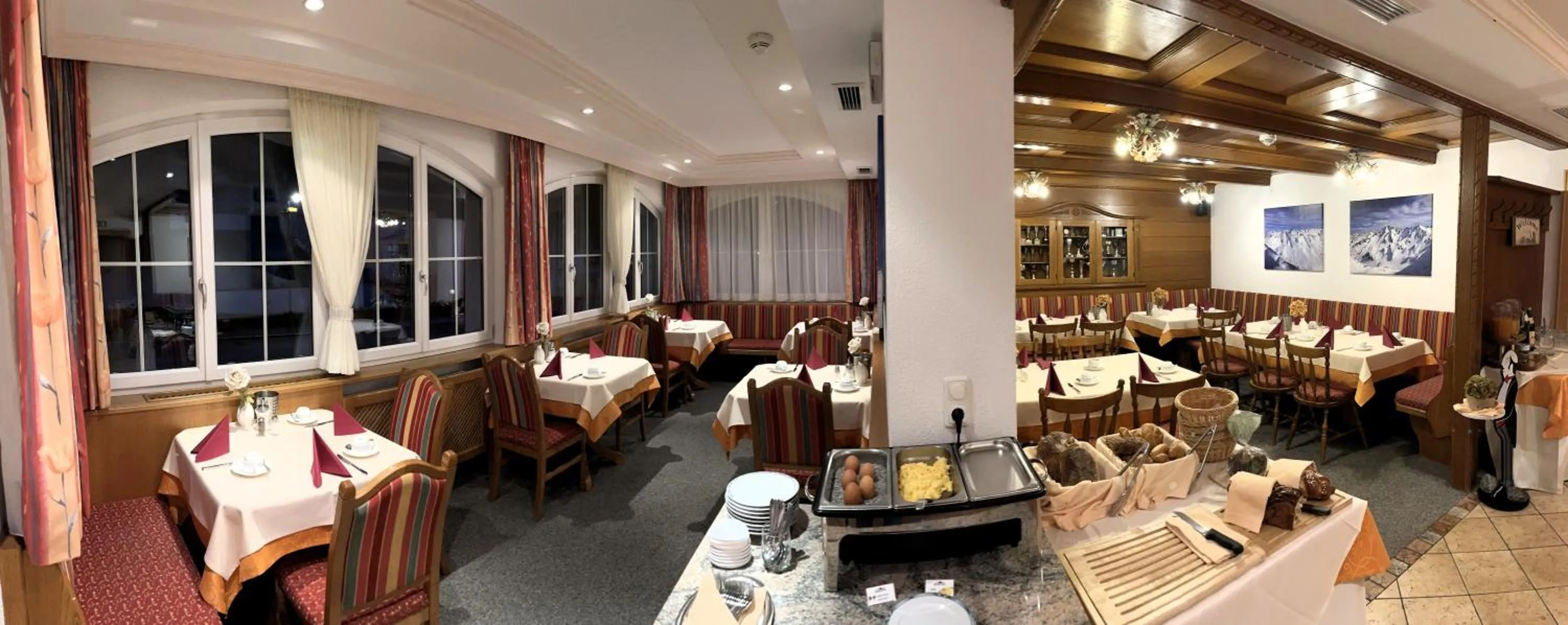 Breakfast in Hotel Garni Martina