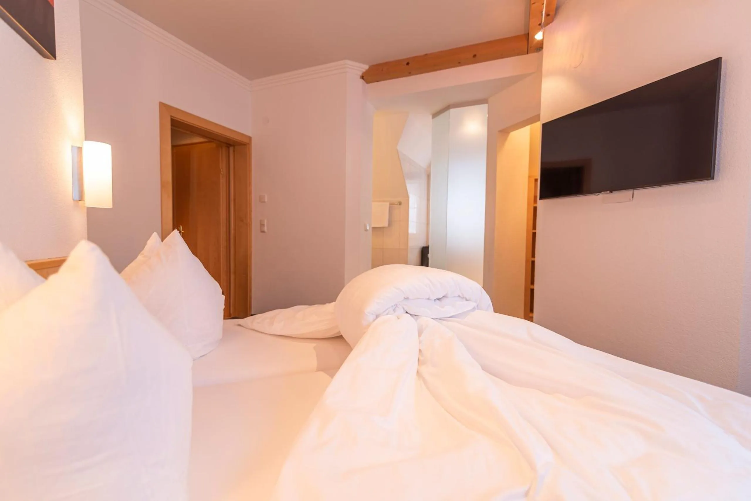 Bedroom, Bed in Hotel Garni Martina