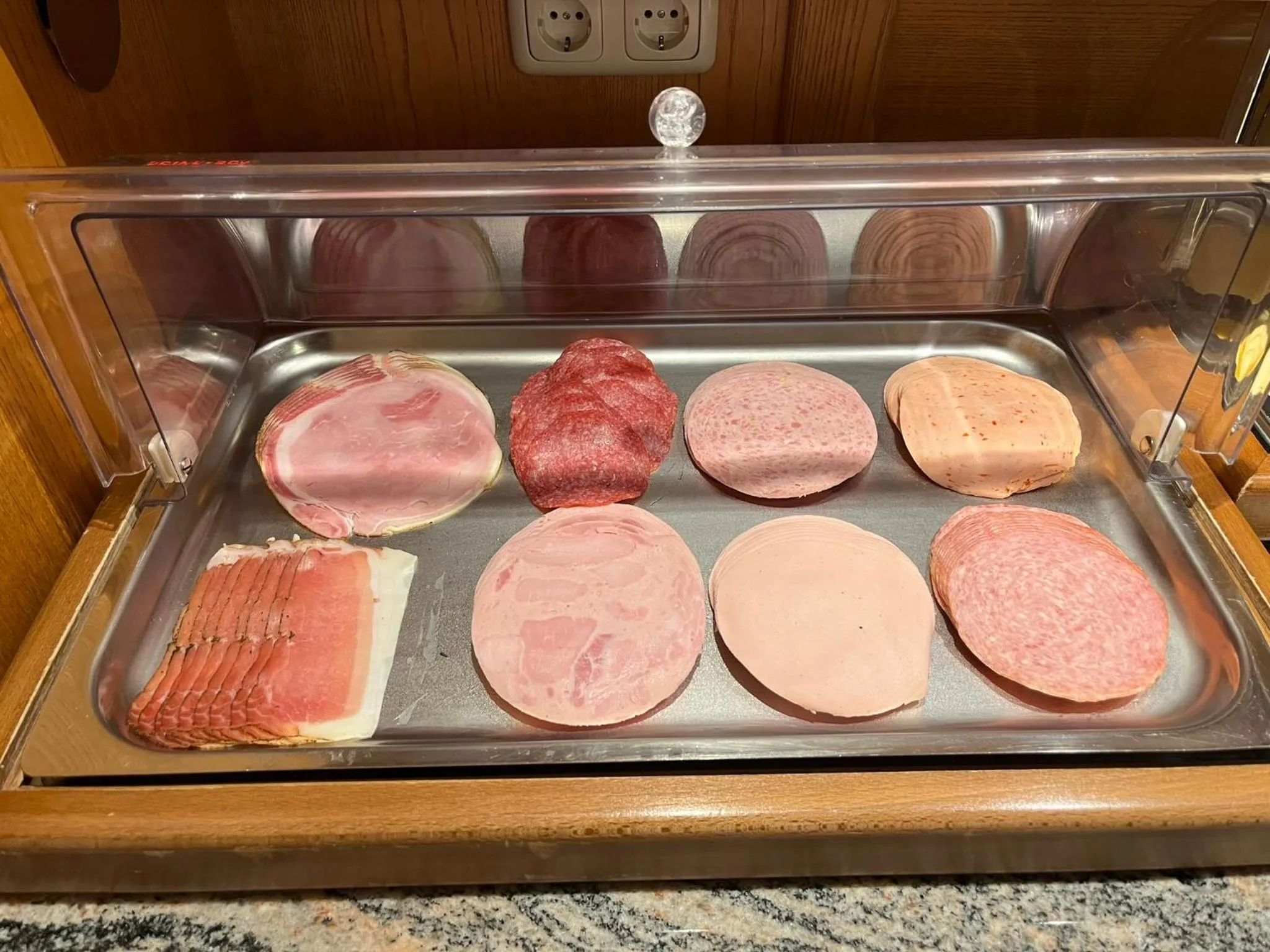 Buffet breakfast in Hotel Garni Martina