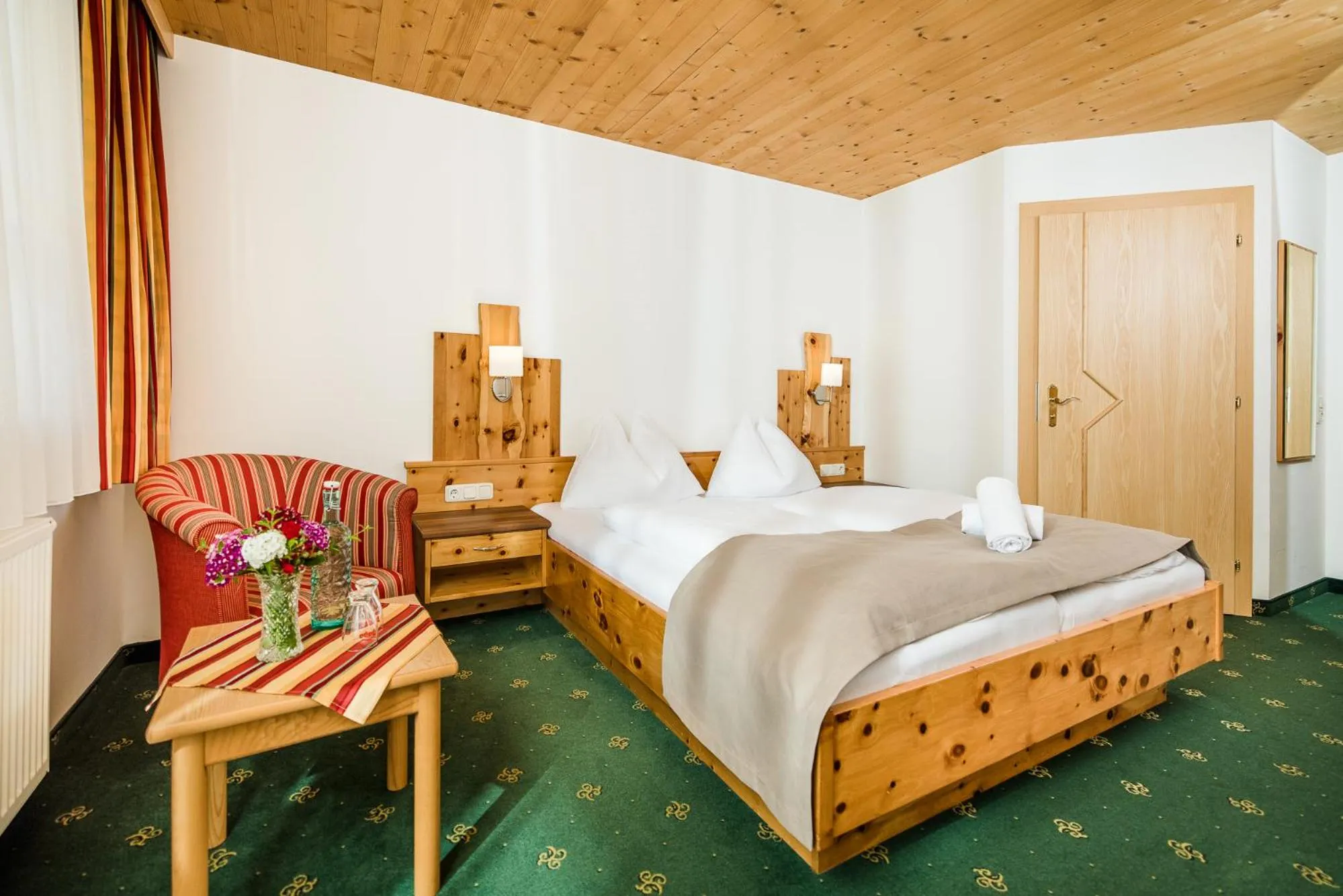 Photo of the whole room, Bed in Hotel Langeck