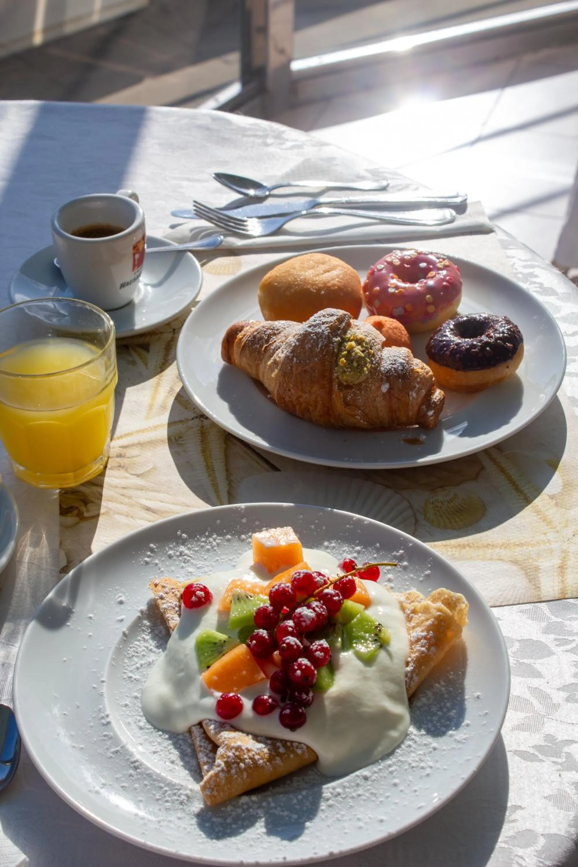Breakfast in Hotel Des Nations - Vintage Hotel sul mare