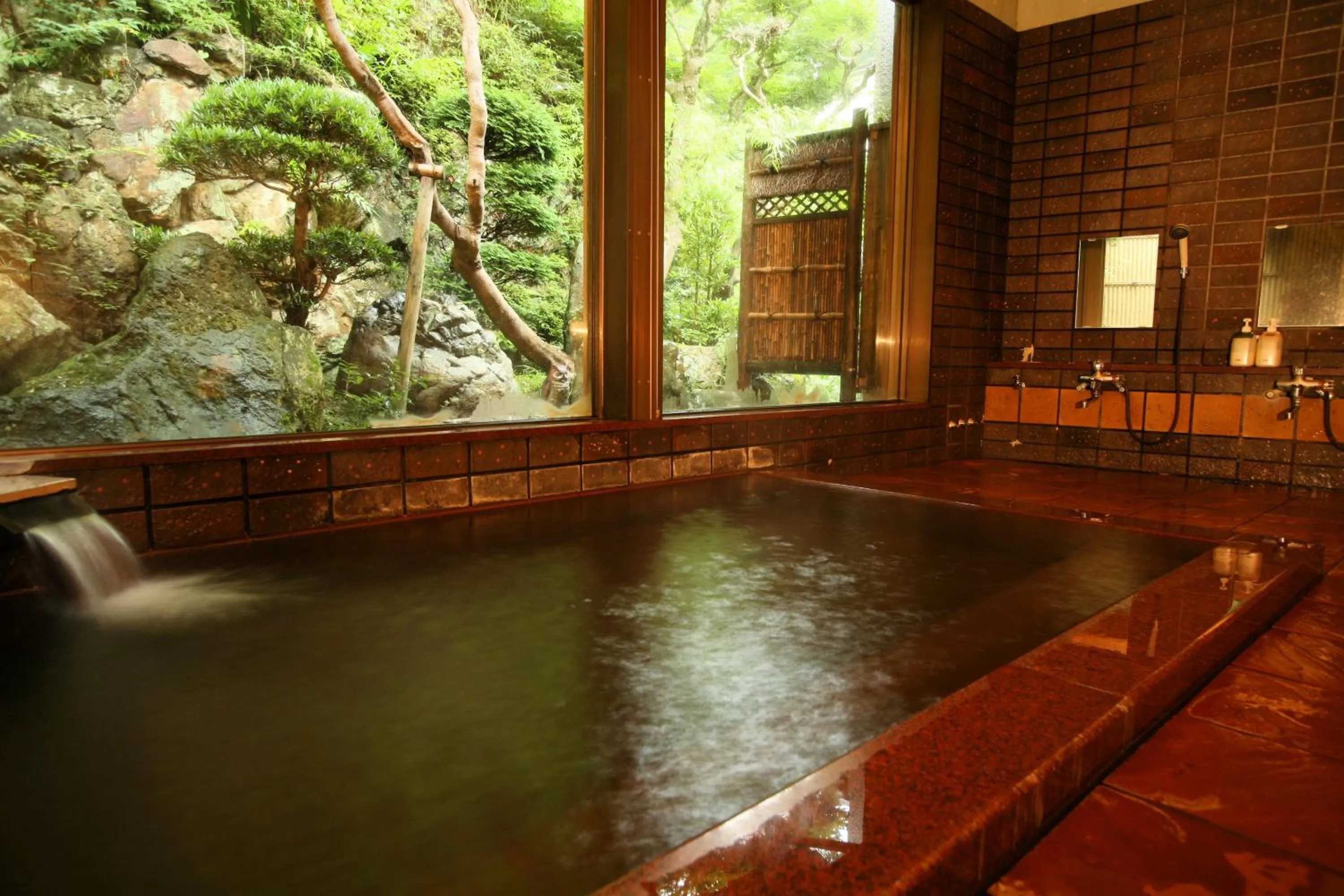 Hot Spring Bath in Kinosaki Yamamotoya