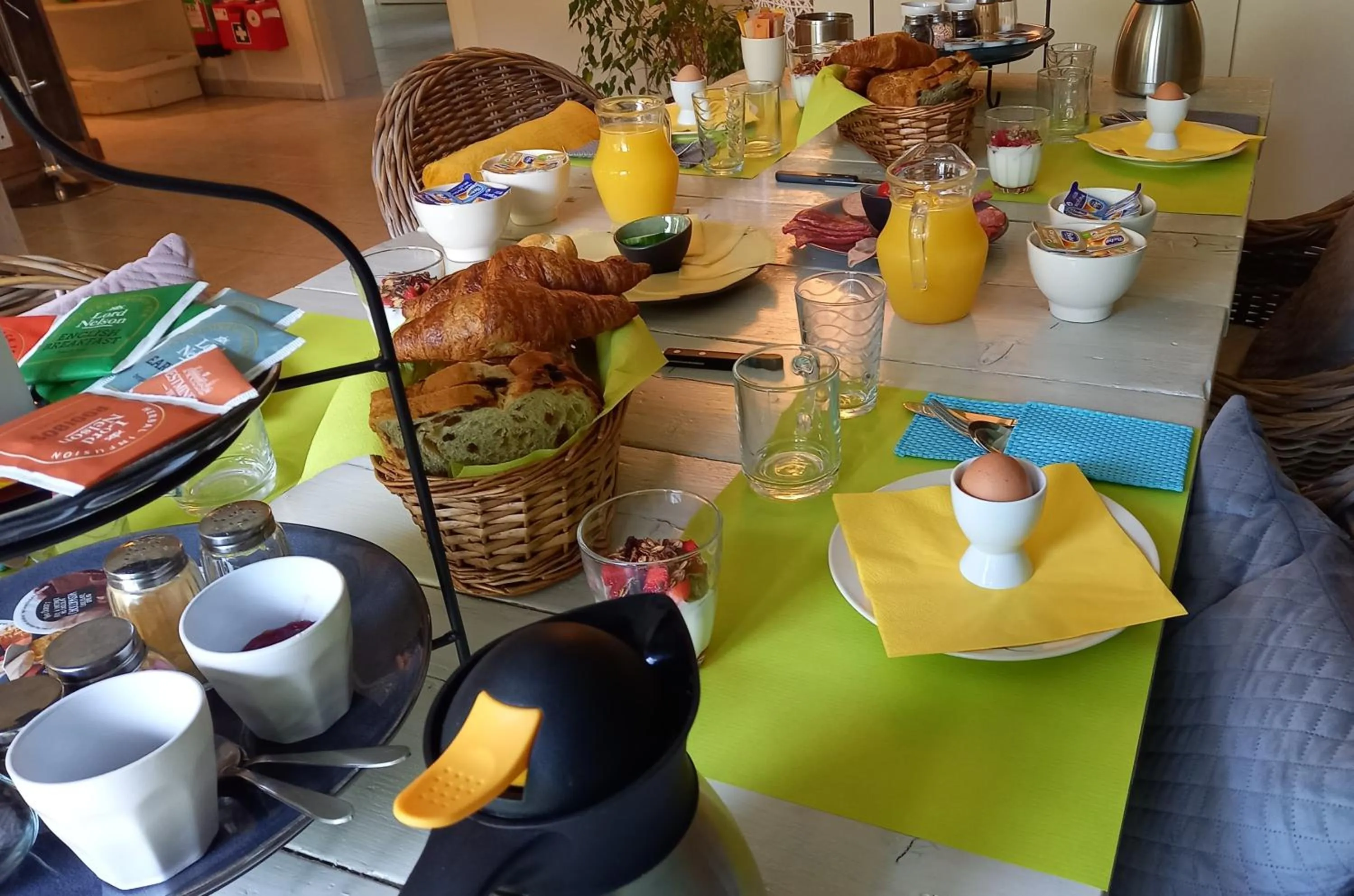 Breakfast in Roing B&B