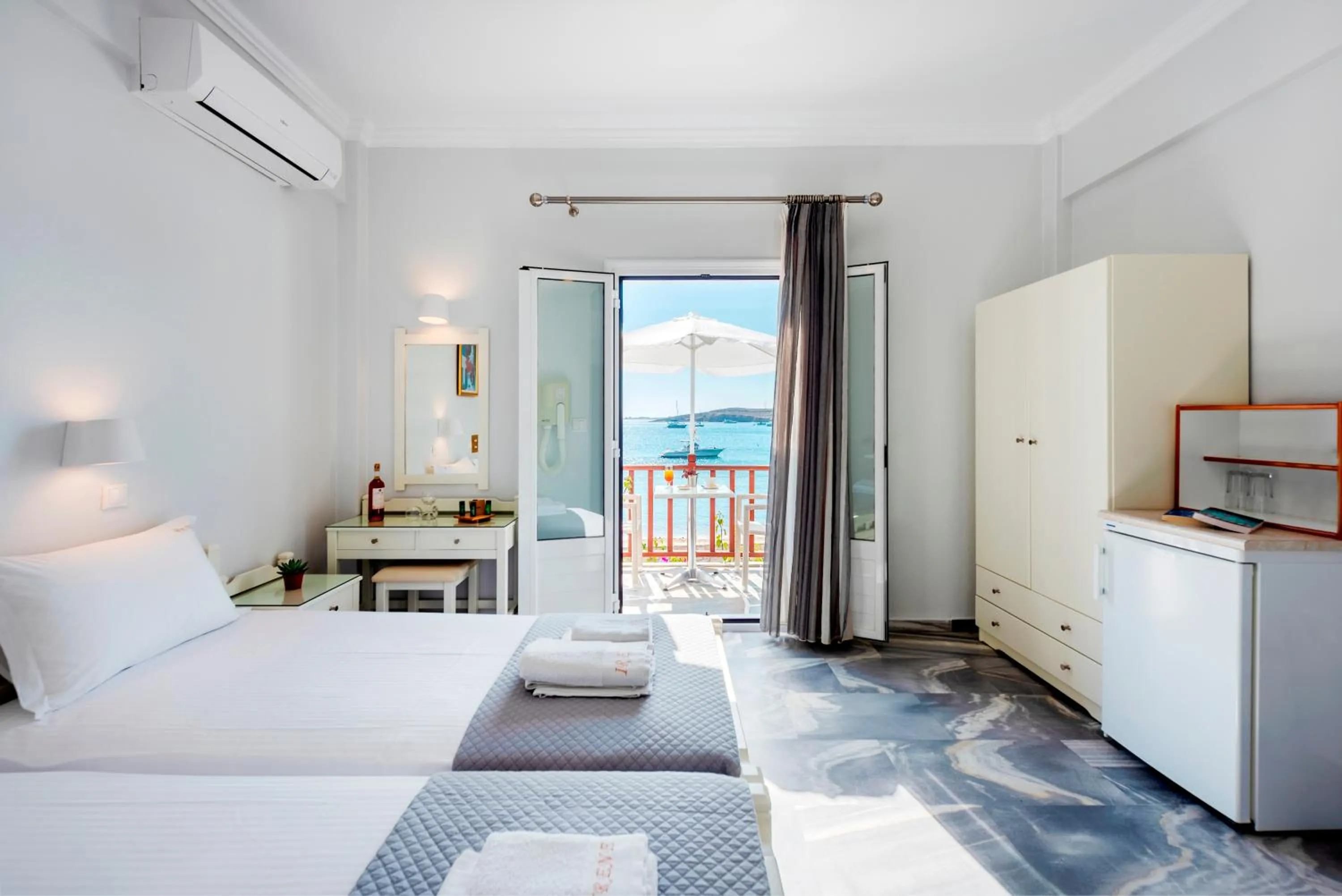 Irene Hotel - Beachfront