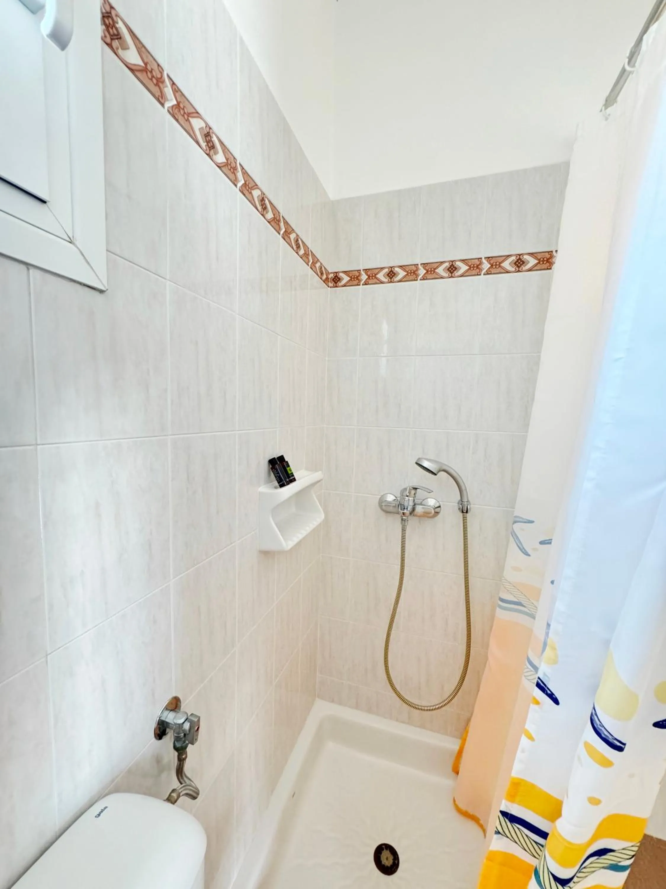 Irene Hotel - Beachfront