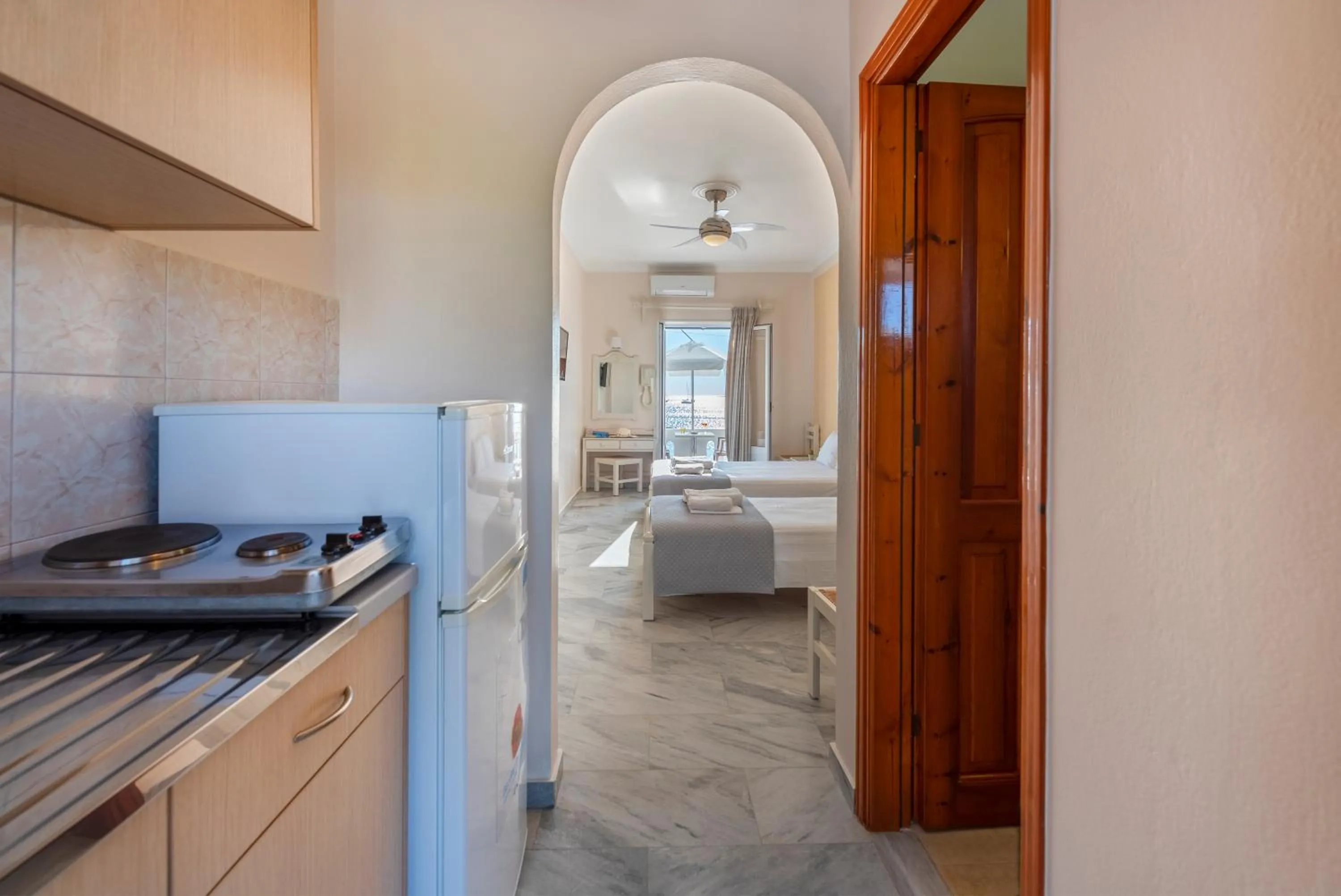 Irene Hotel - Beachfront