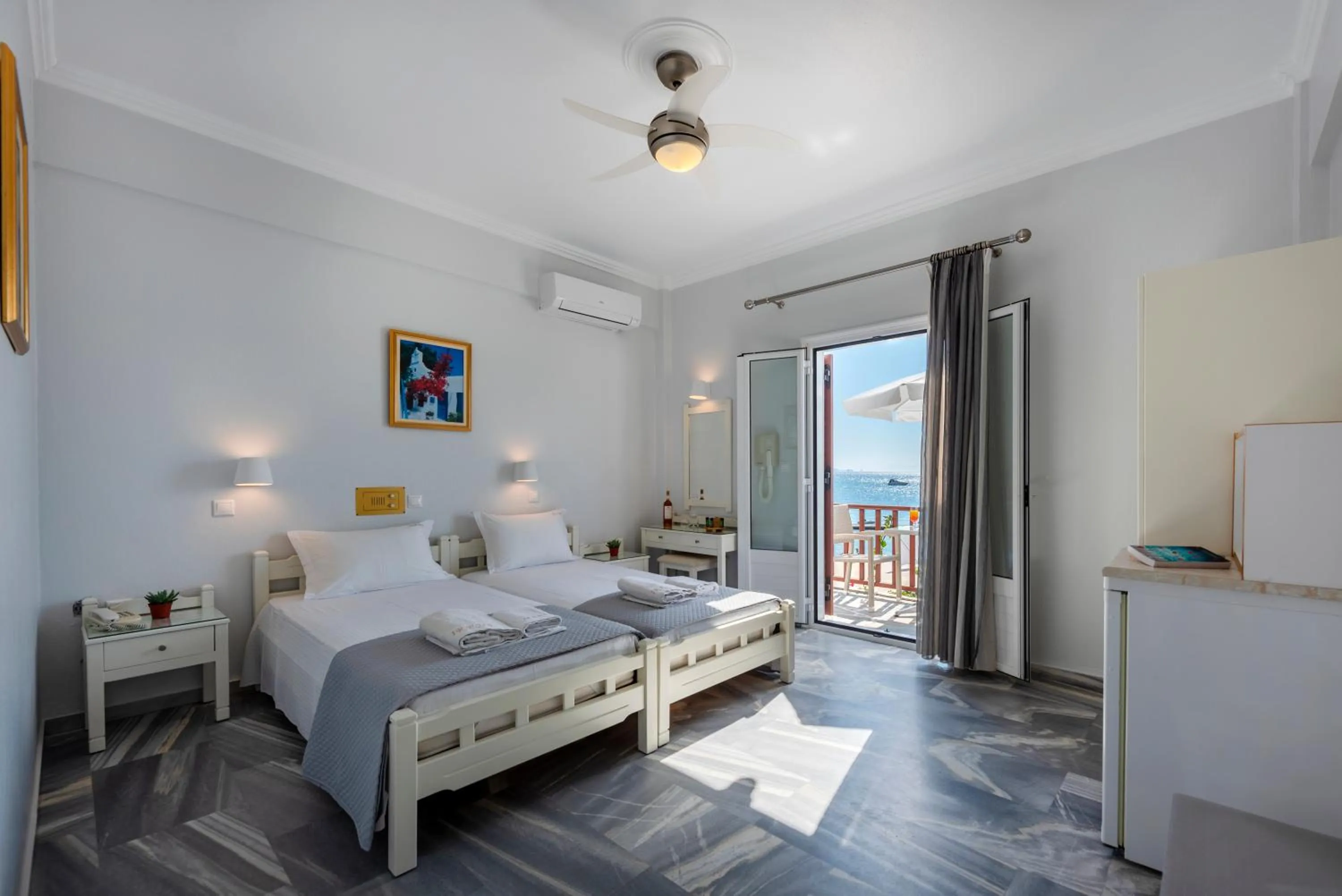 Irene Hotel - Beachfront