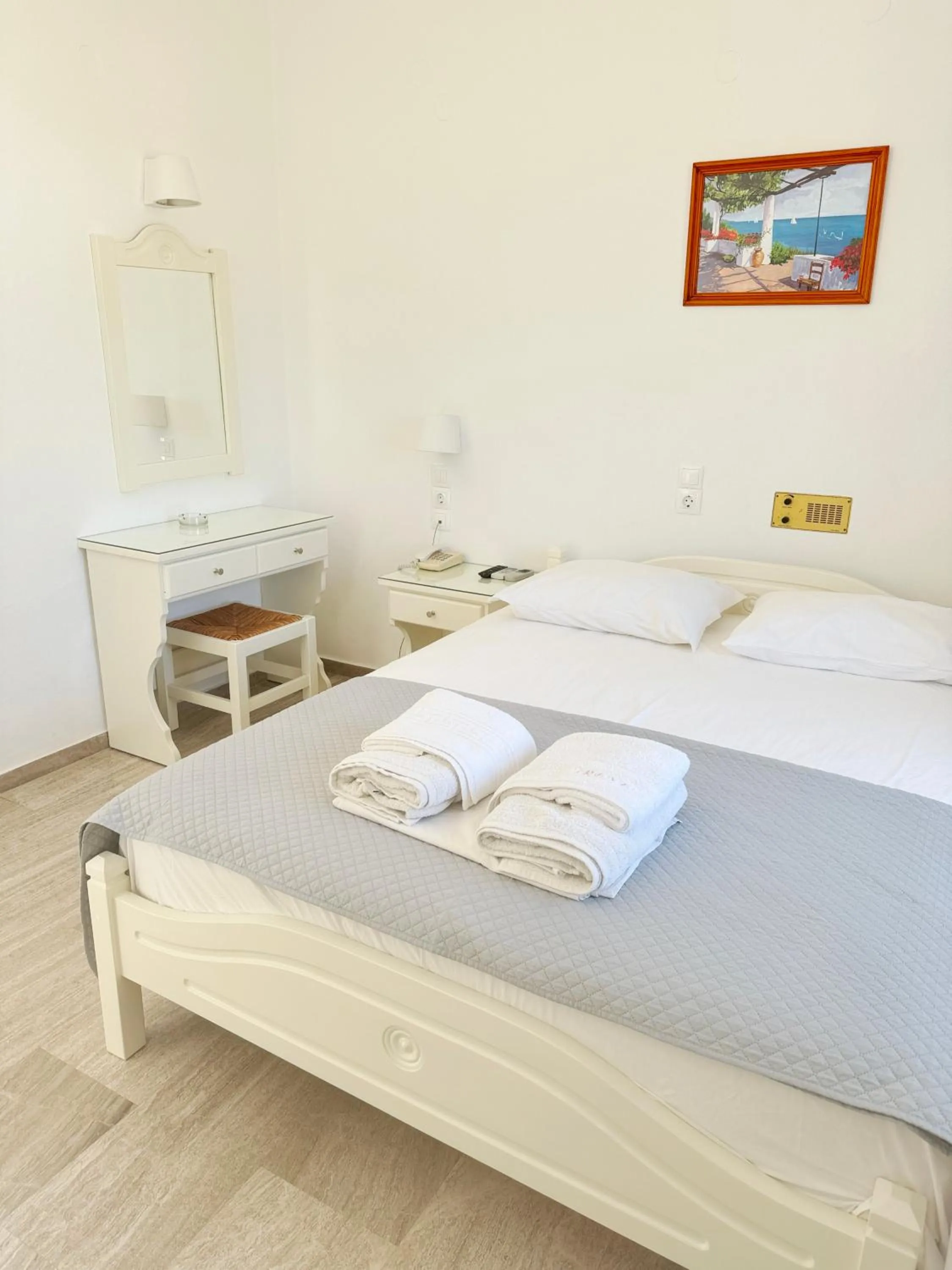 Irene Hotel - Beachfront