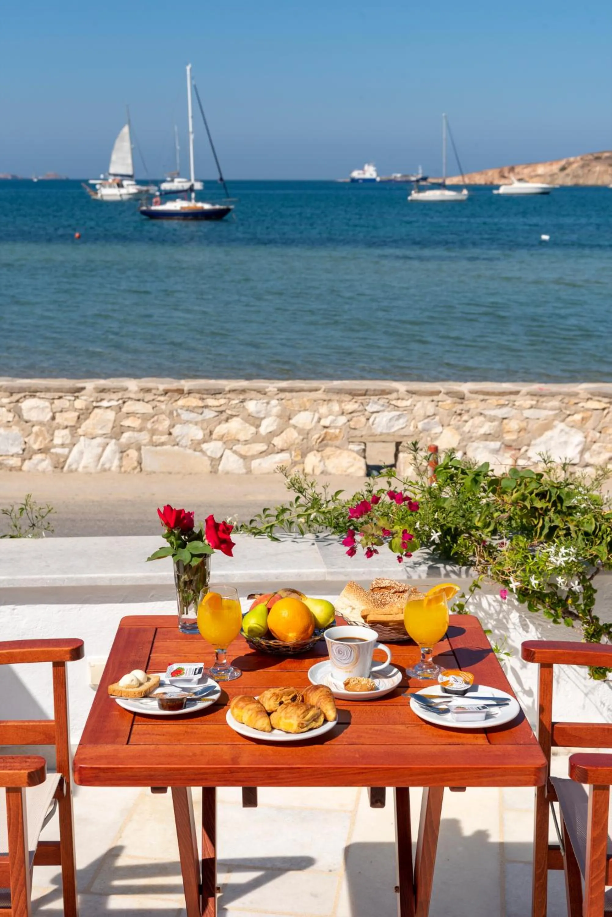 Irene Hotel - Beachfront