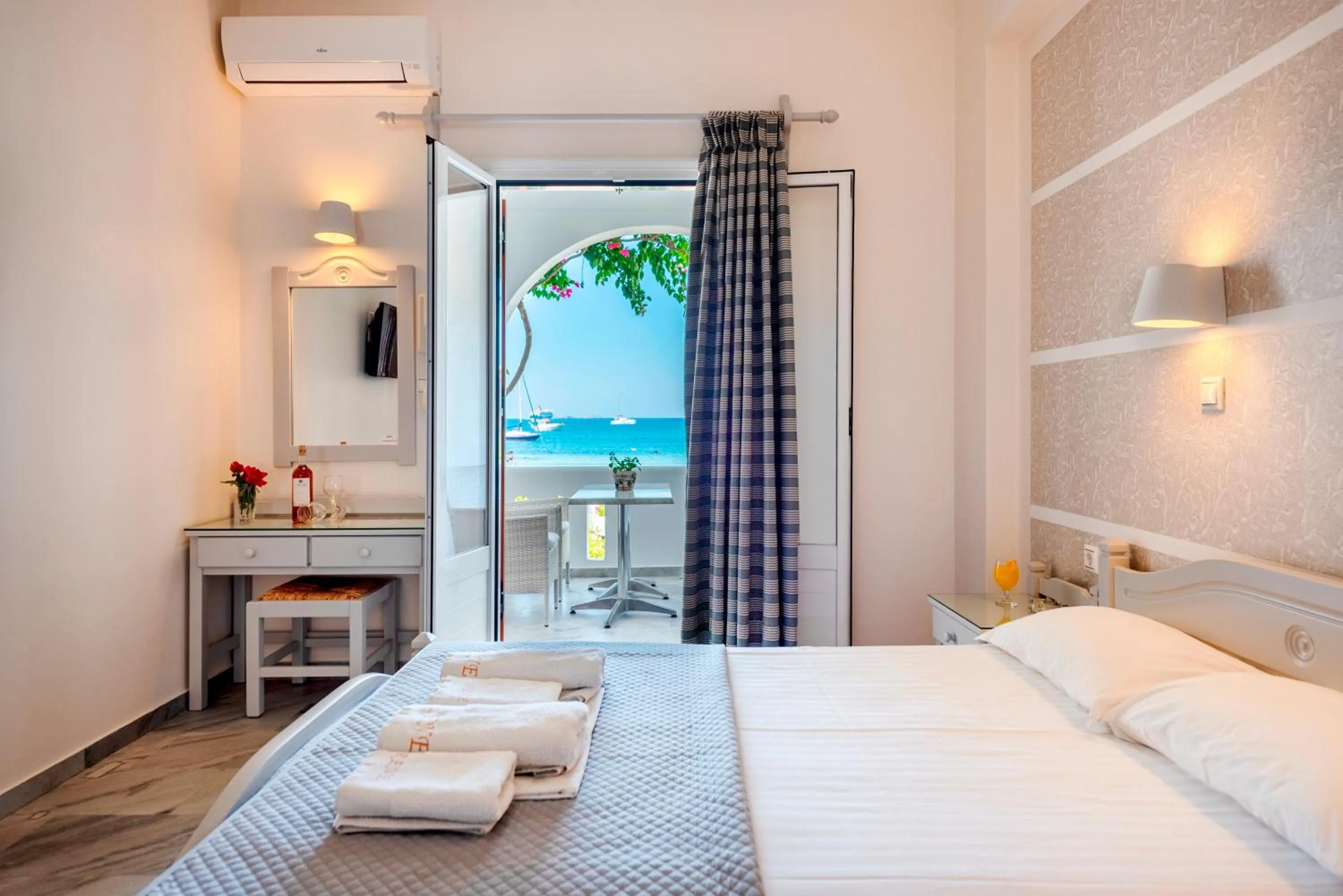 Irene Hotel - Beachfront