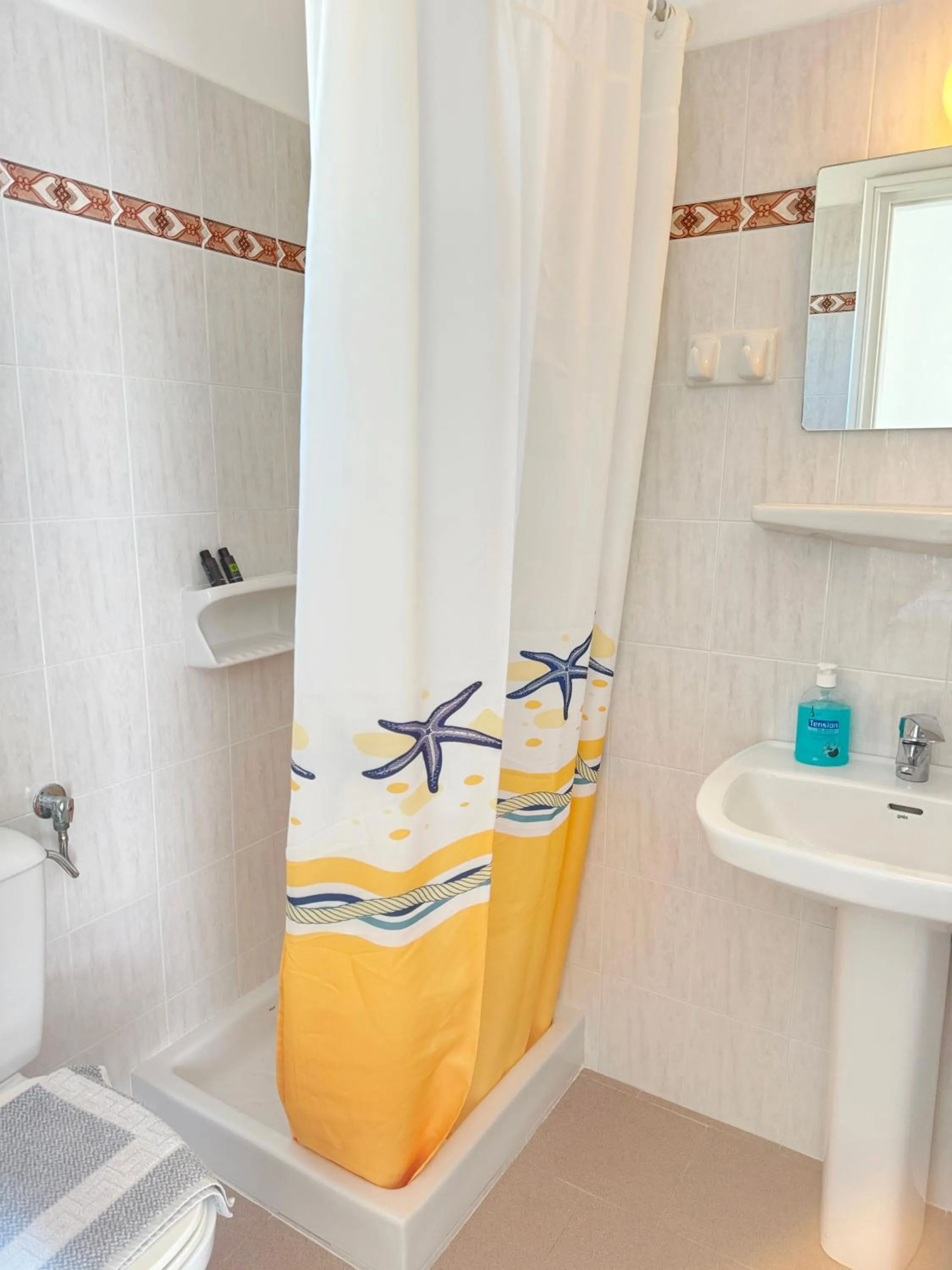 Irene Hotel - Beachfront