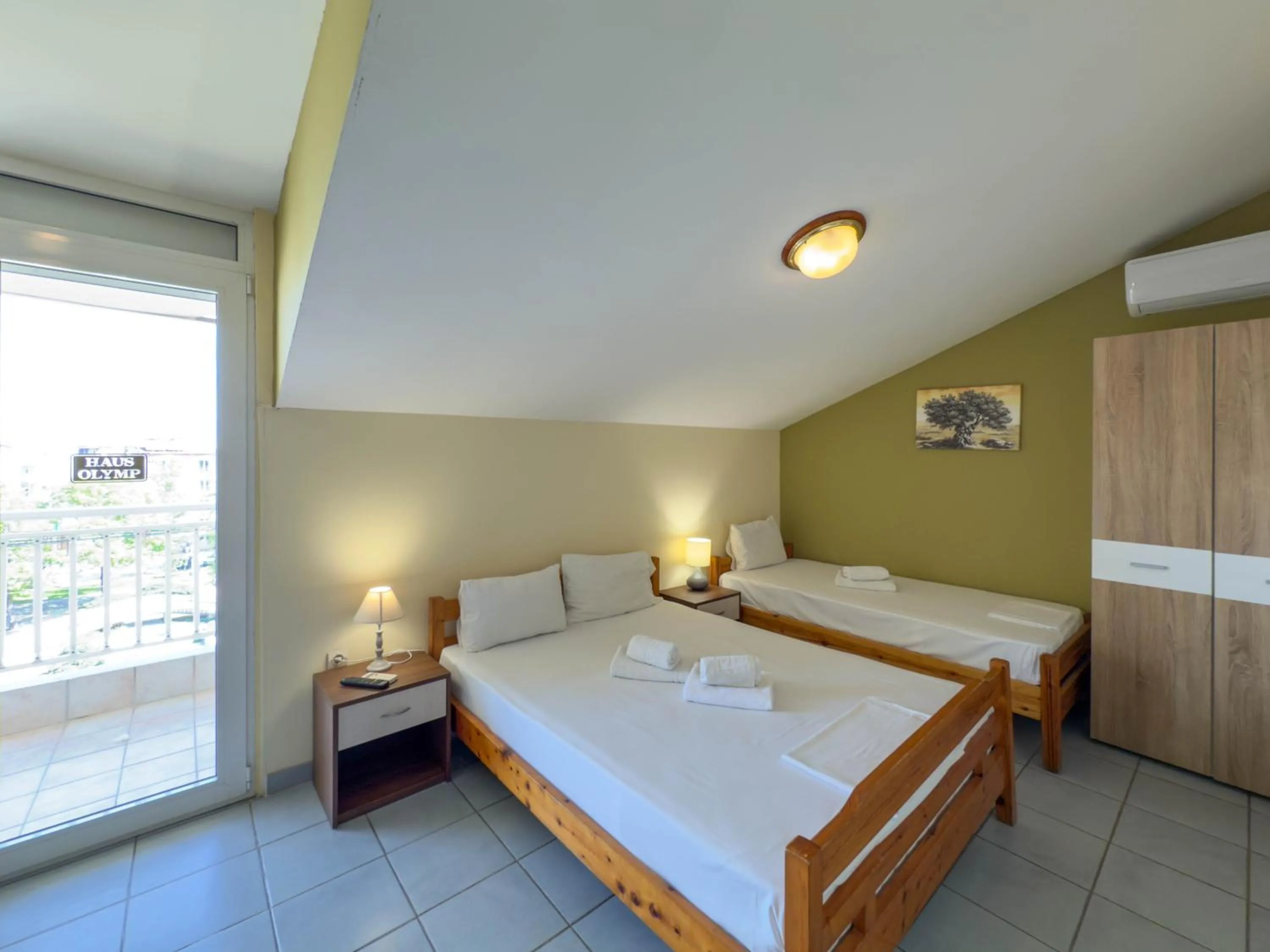 Bedroom, Bed in Haus Olymp