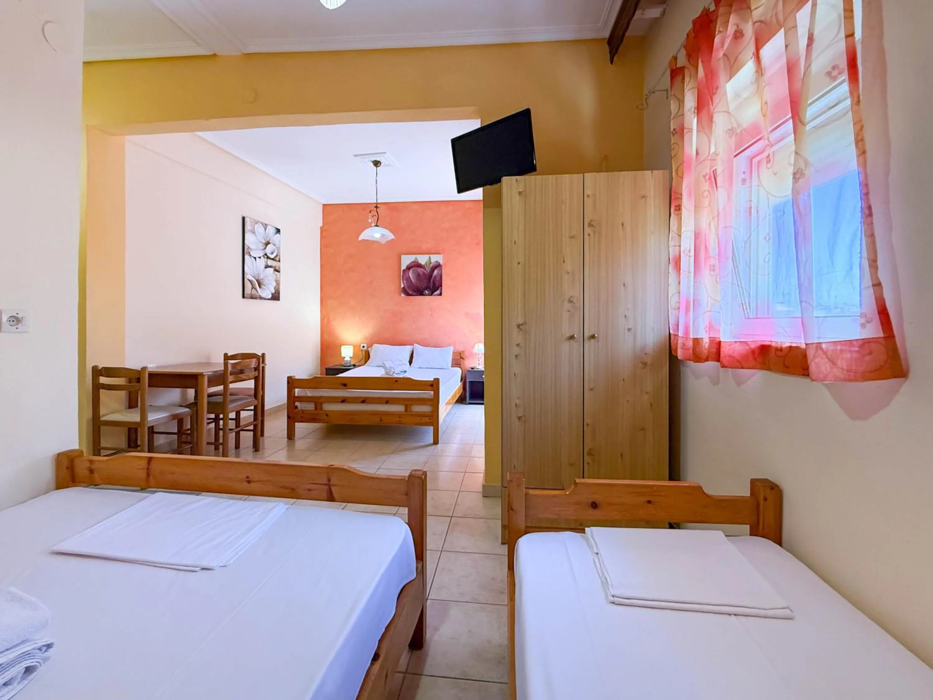 Photo of the whole room, Bed in Haus Olymp