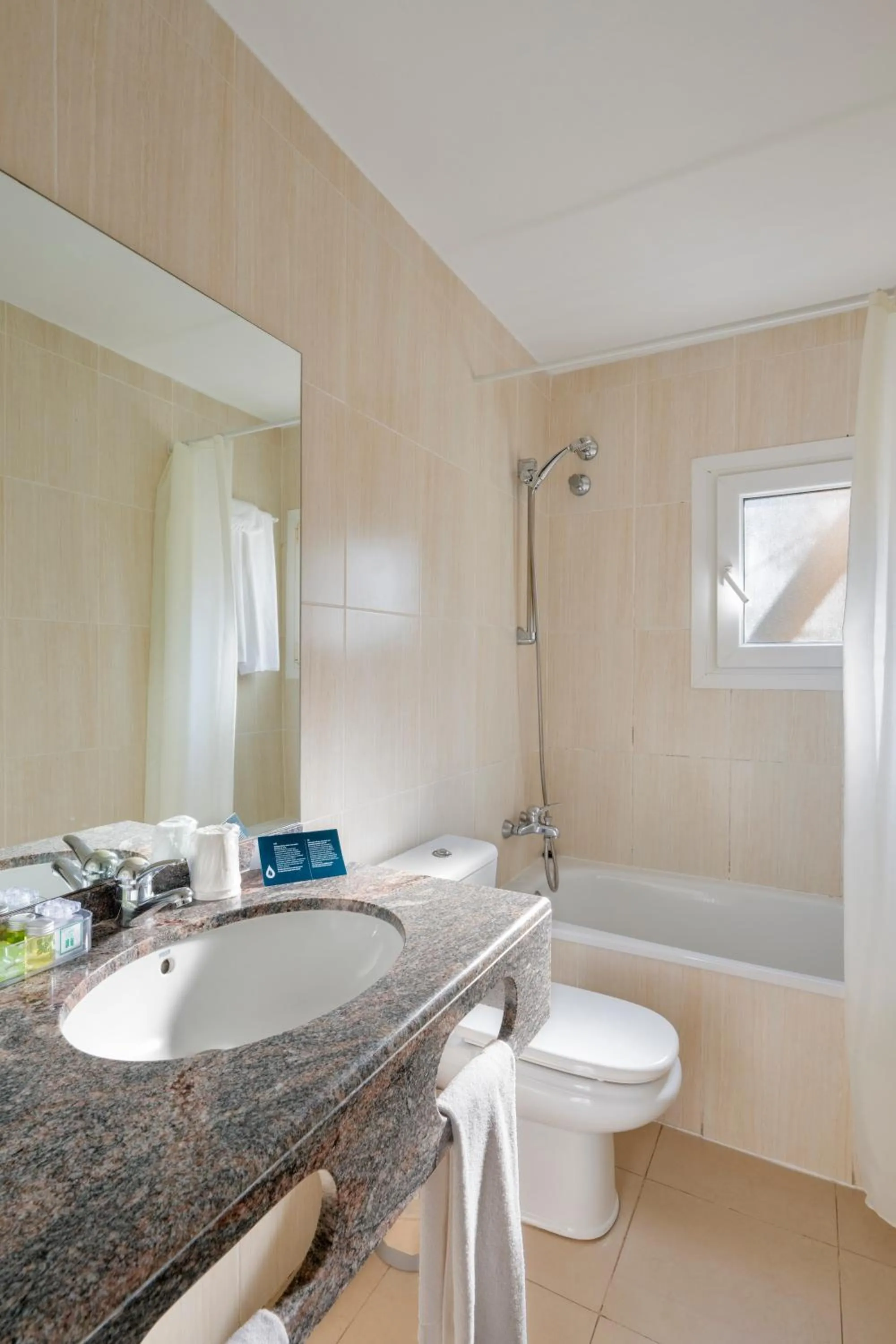 Bathroom in La Goleta