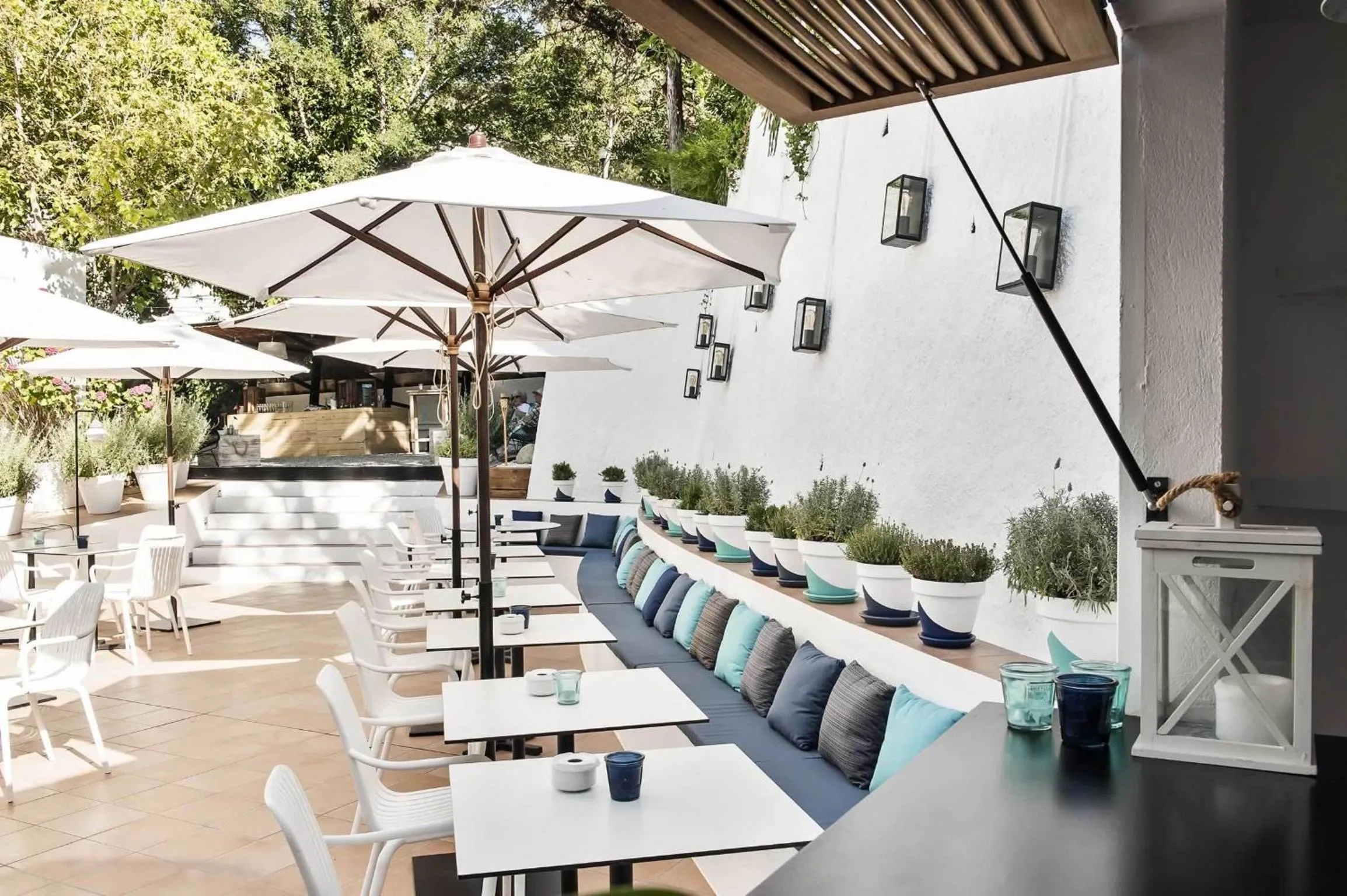 Restaurant/places to eat in La Goleta