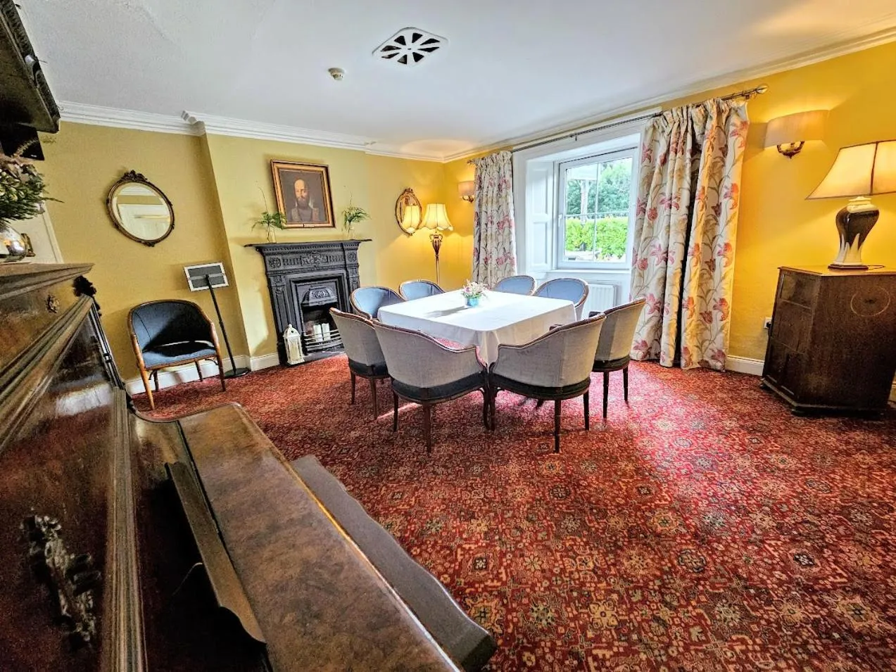 Restaurant/places to eat in The Glenbeigh Hotel