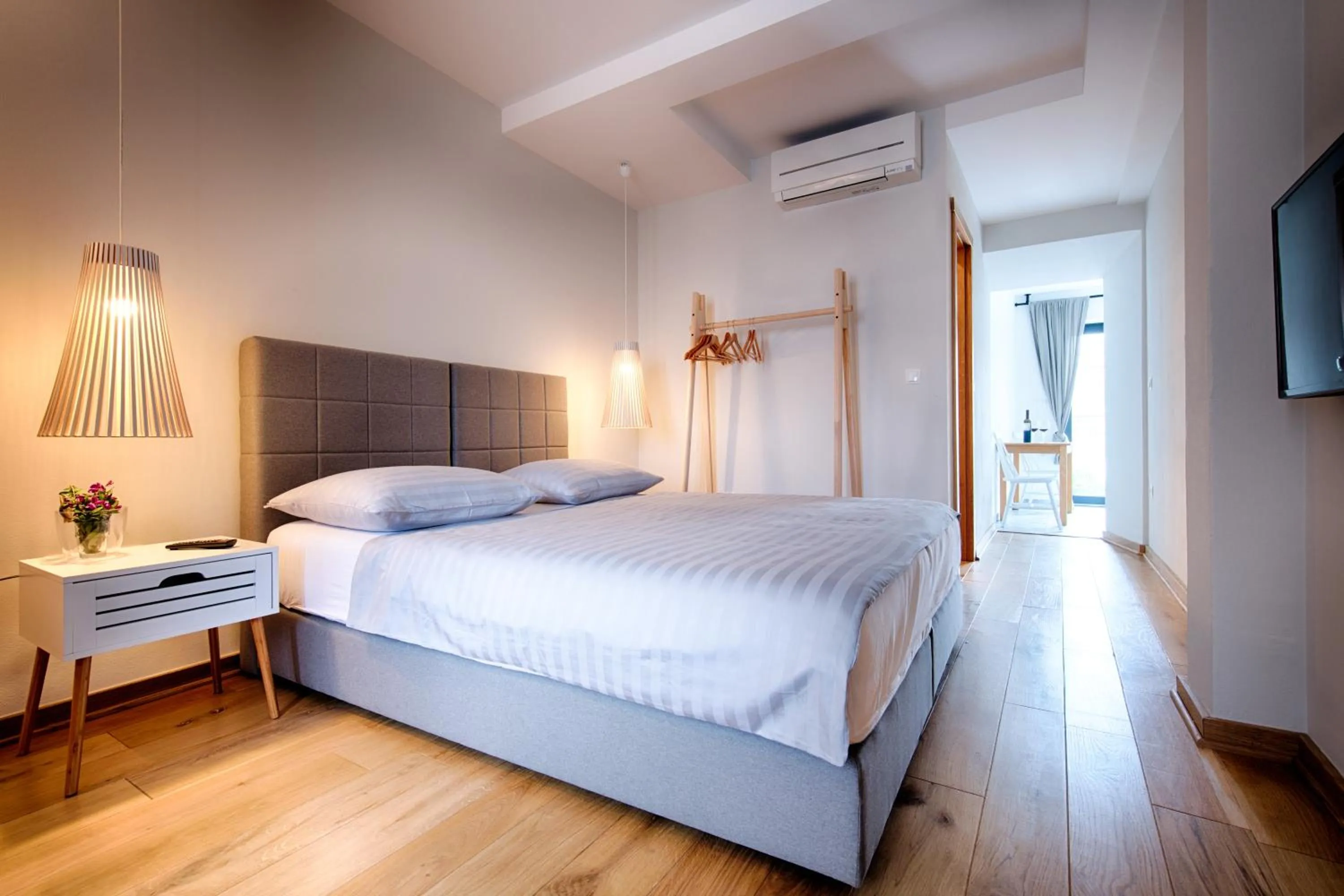 Photo of the whole room, Bed in Bella Vista Suites