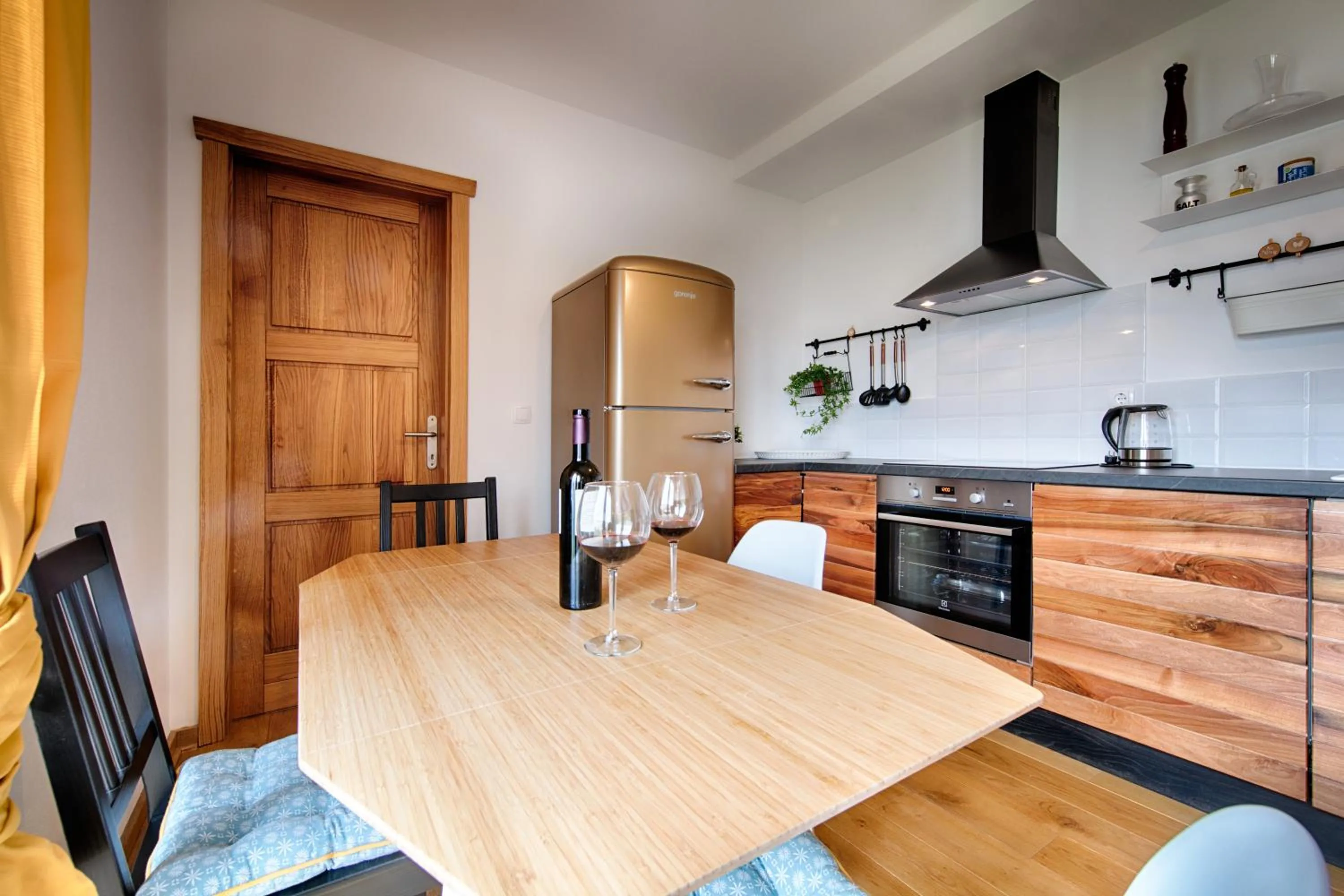 Bella Vista Suites