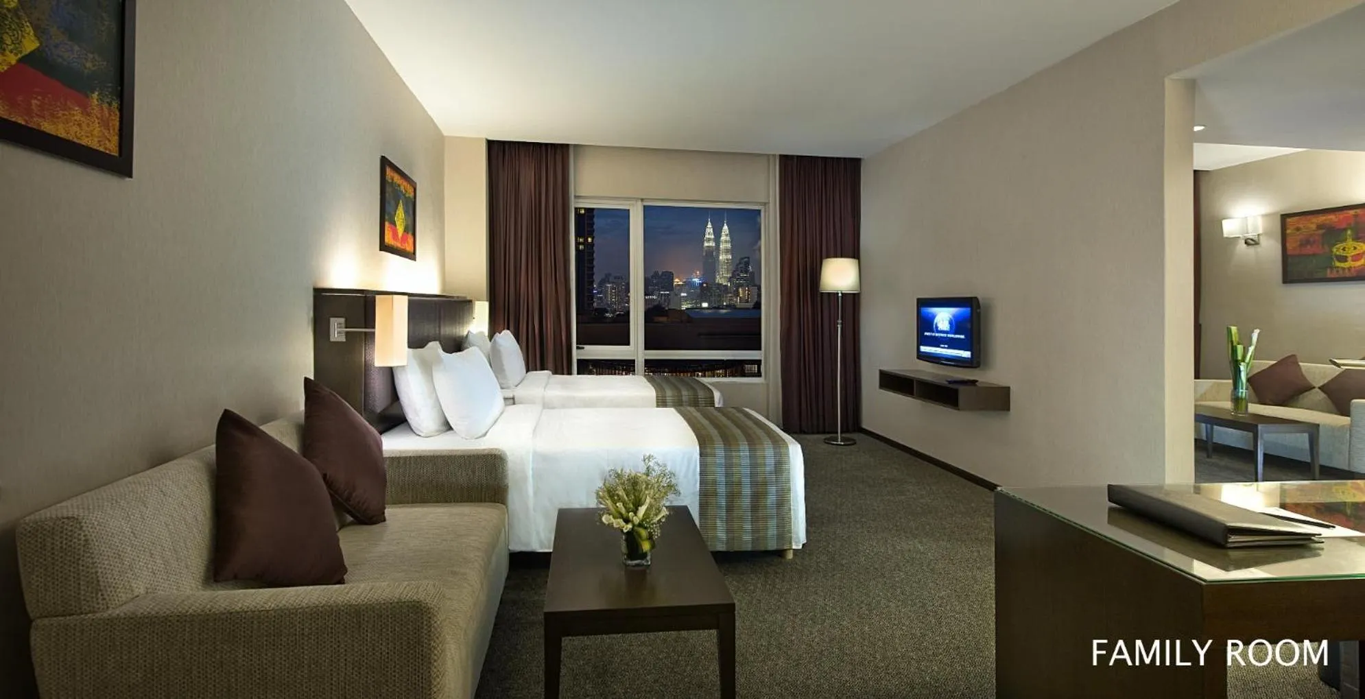 Photo of the whole room, Bed in Furama Bukit Bintang, Kuala Lumpur