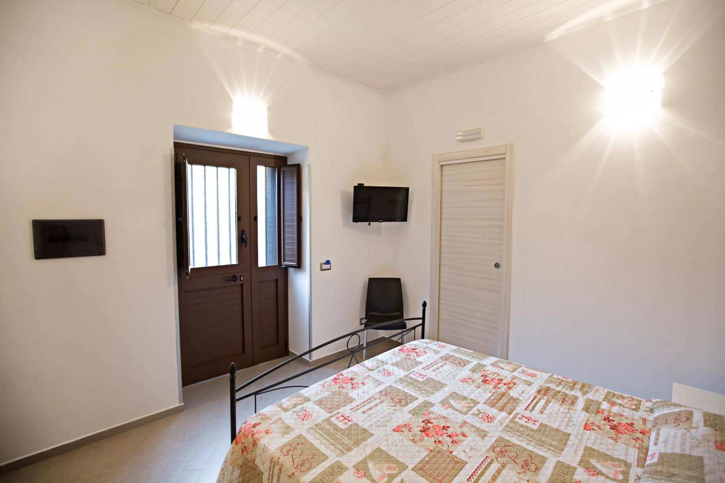 Photo of the whole room, Bed in B&B Acquachiara