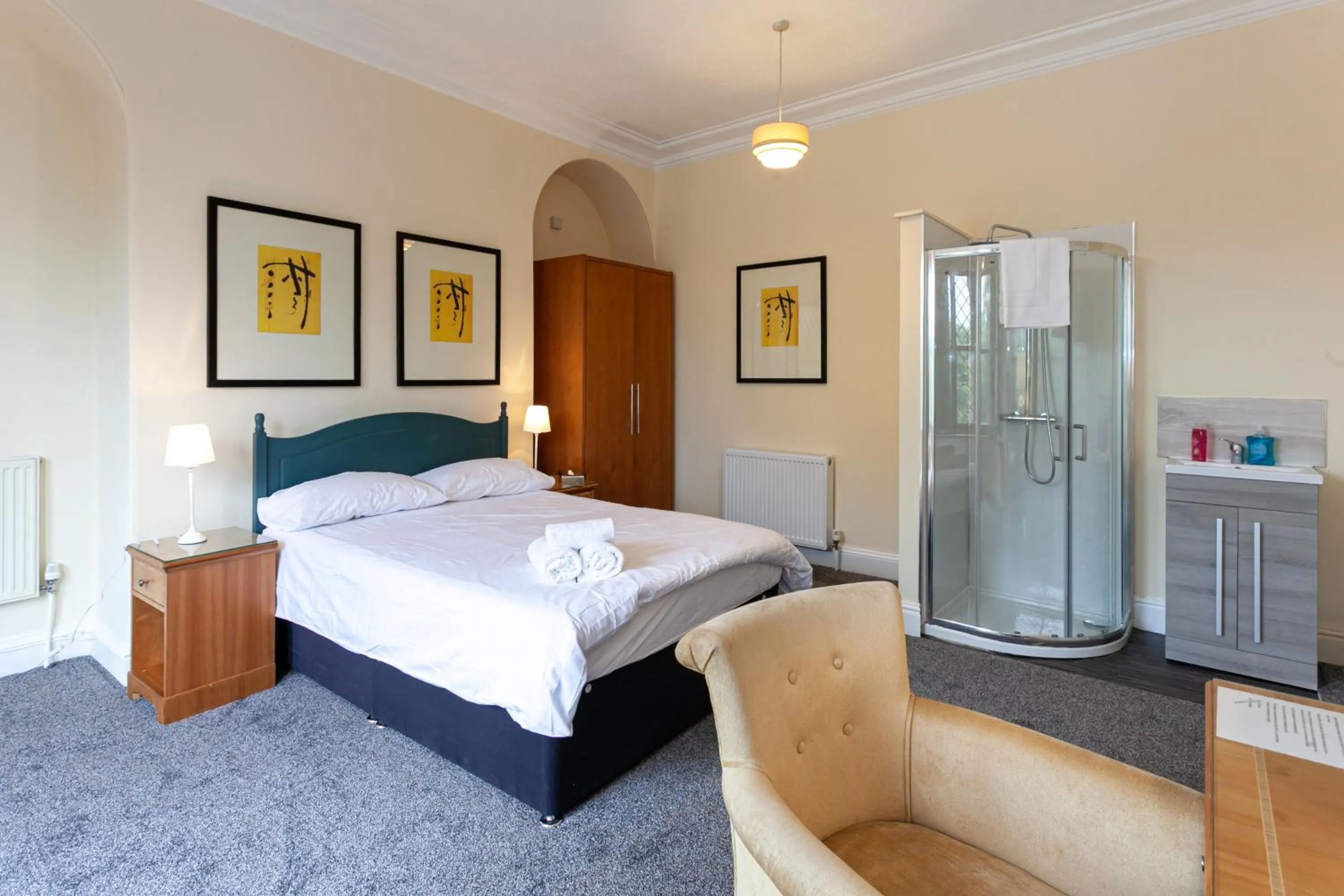 Photo of the whole room, Bed in Townhouse No 12