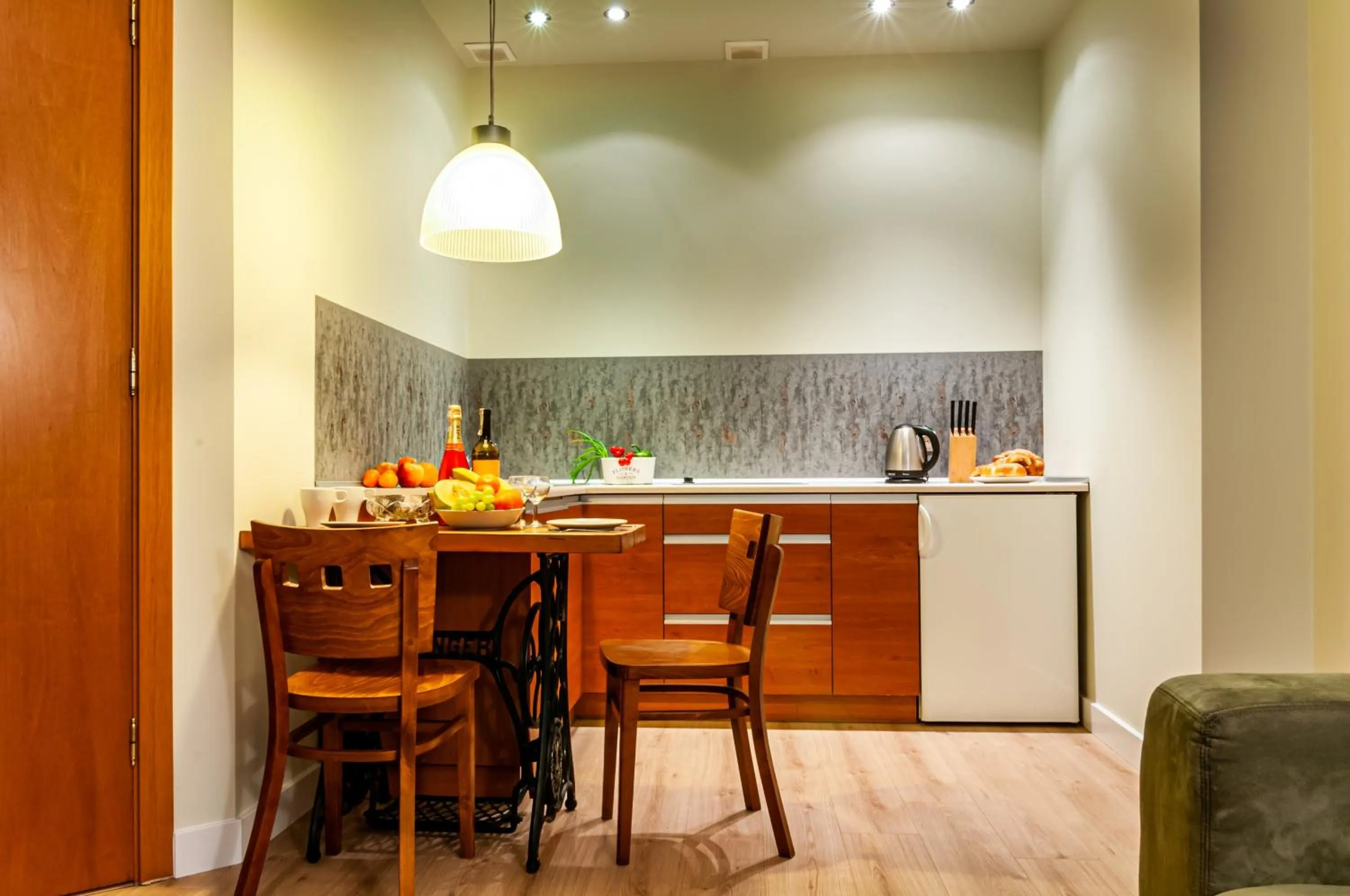 Home & Travel Apartments - AC - Parking - City Centre - Manufaktura - OFF Piotrkowska - EC1 - ATLAS Arena - Orientarium - Monopolis