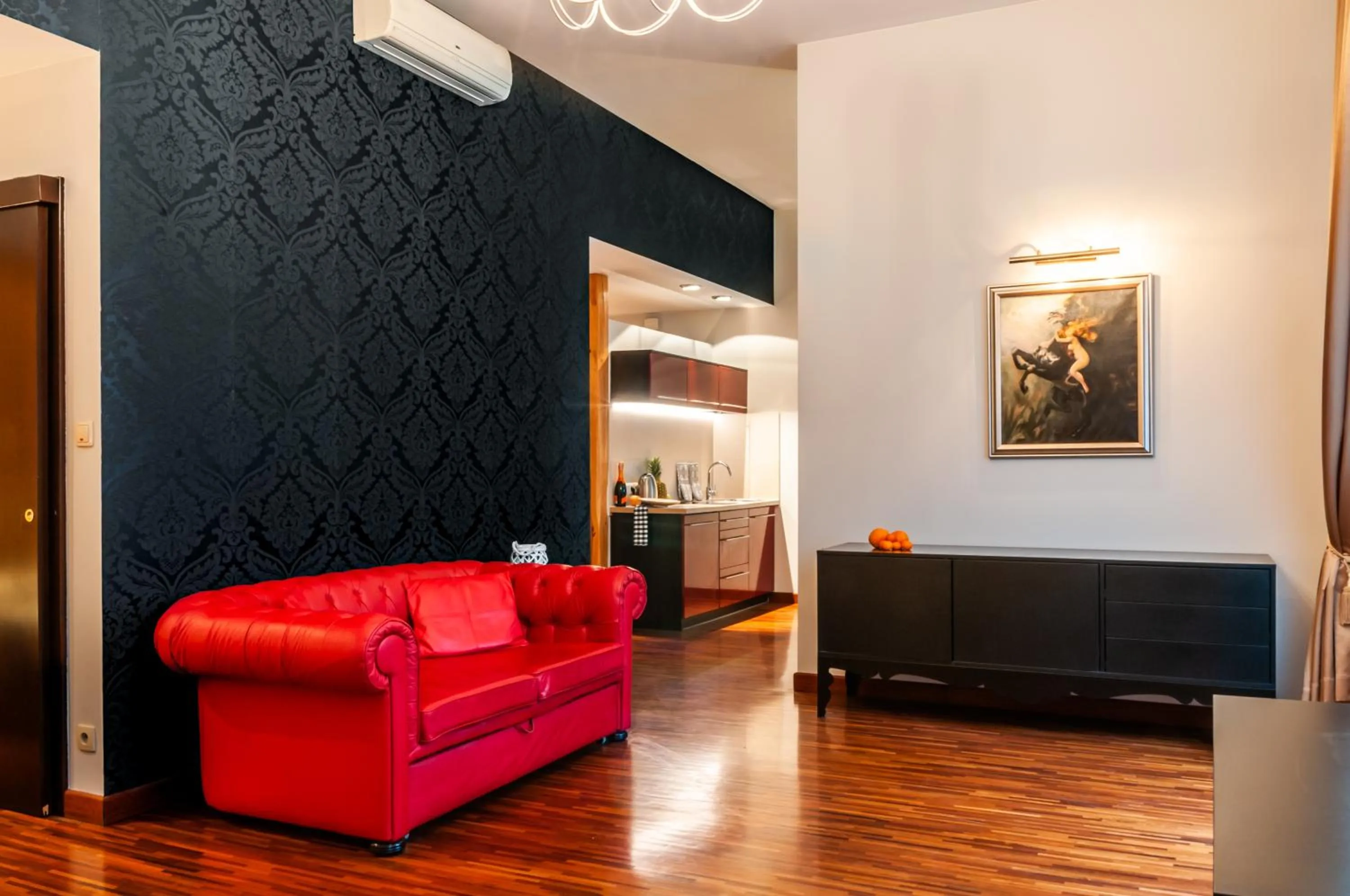 Living room in Home & Travel Apartments - AC - Parking - City Centre - Manufaktura - OFF Piotrkowska - EC1 - ATLAS Arena - Orientarium - Monopolis