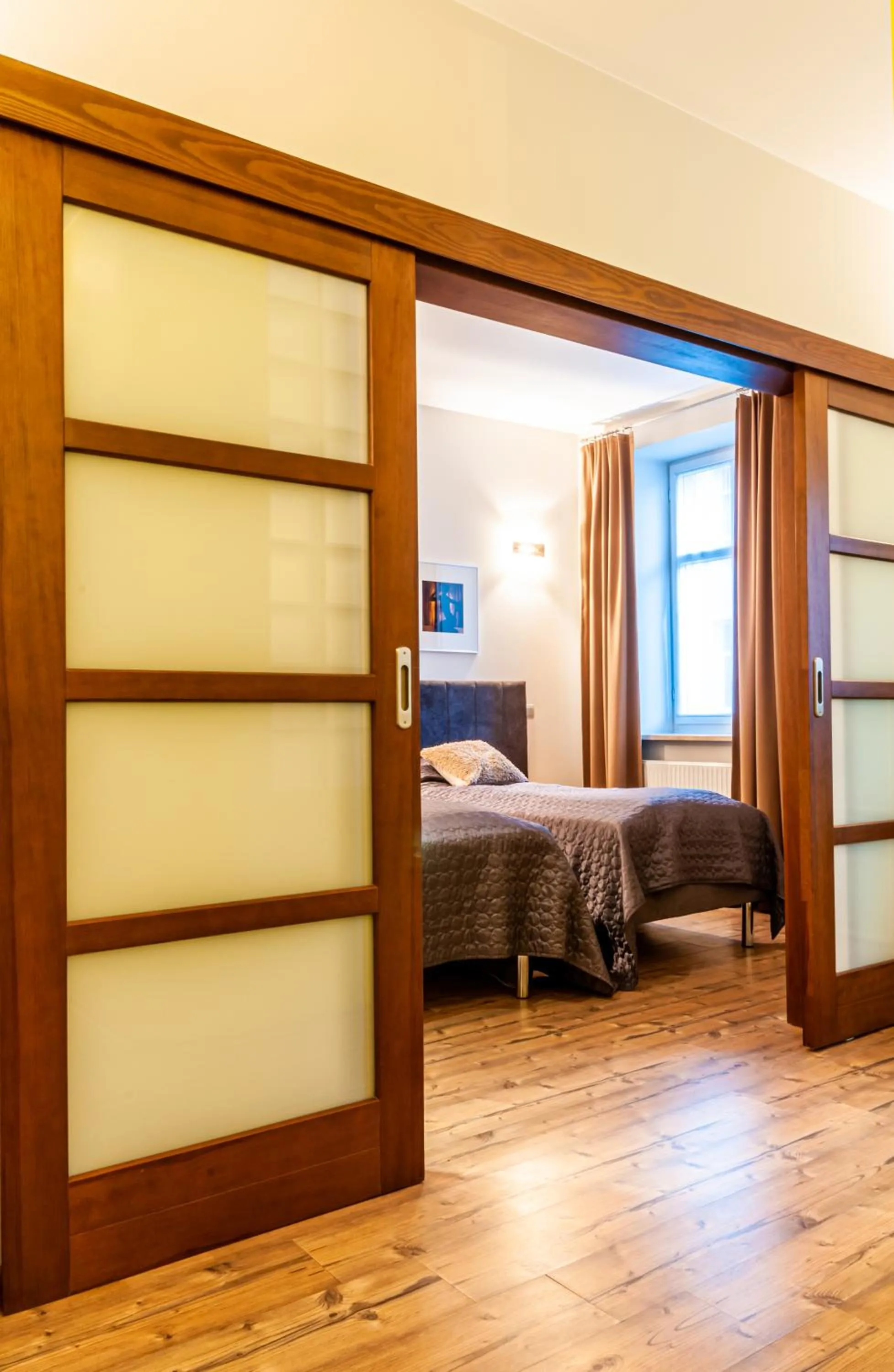 Bedroom, Bed in Home & Travel Apartments - AC - Parking - City Centre - Manufaktura - OFF Piotrkowska - EC1 - ATLAS Arena - Orientarium - Monopolis