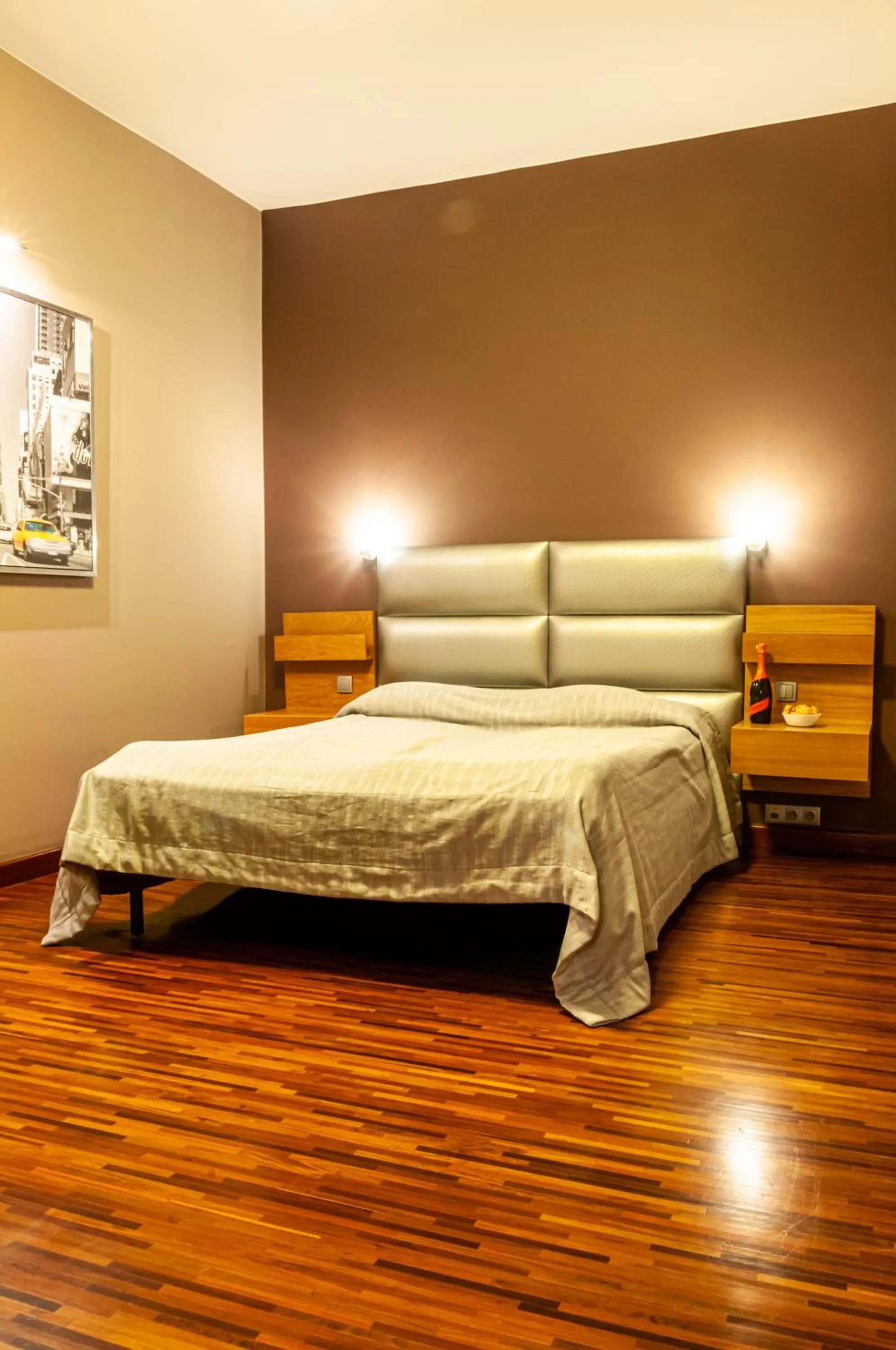 Bed in Home & Travel Apartments - AC - Parking - City Centre - Manufaktura - OFF Piotrkowska - EC1 - ATLAS Arena - Orientarium - Monopolis