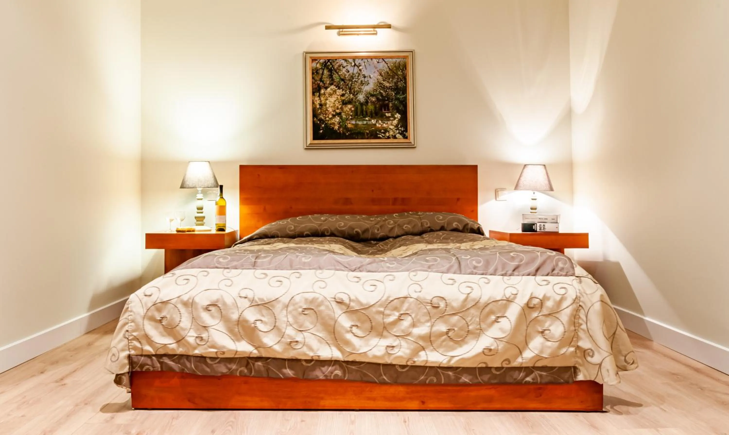 Bed in Home & Travel Apartments - AC - Parking - City Centre - Manufaktura - OFF Piotrkowska - EC1 - ATLAS Arena - Orientarium - Monopolis