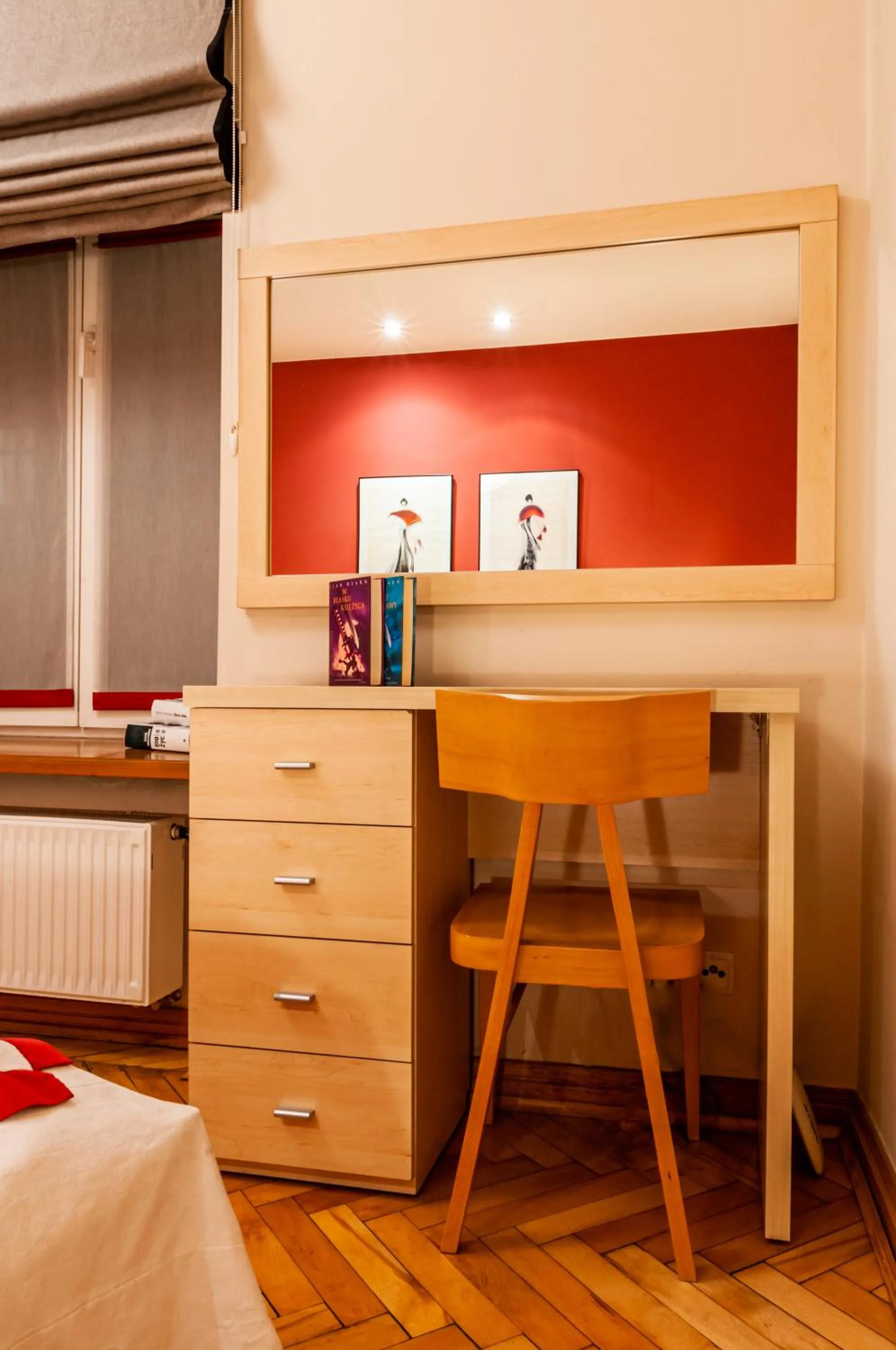 Photo of the whole room, Bed in Home & Travel Apartments - AC - Parking - City Centre - Manufaktura - OFF Piotrkowska - EC1 - ATLAS Arena - Orientarium - Monopolis