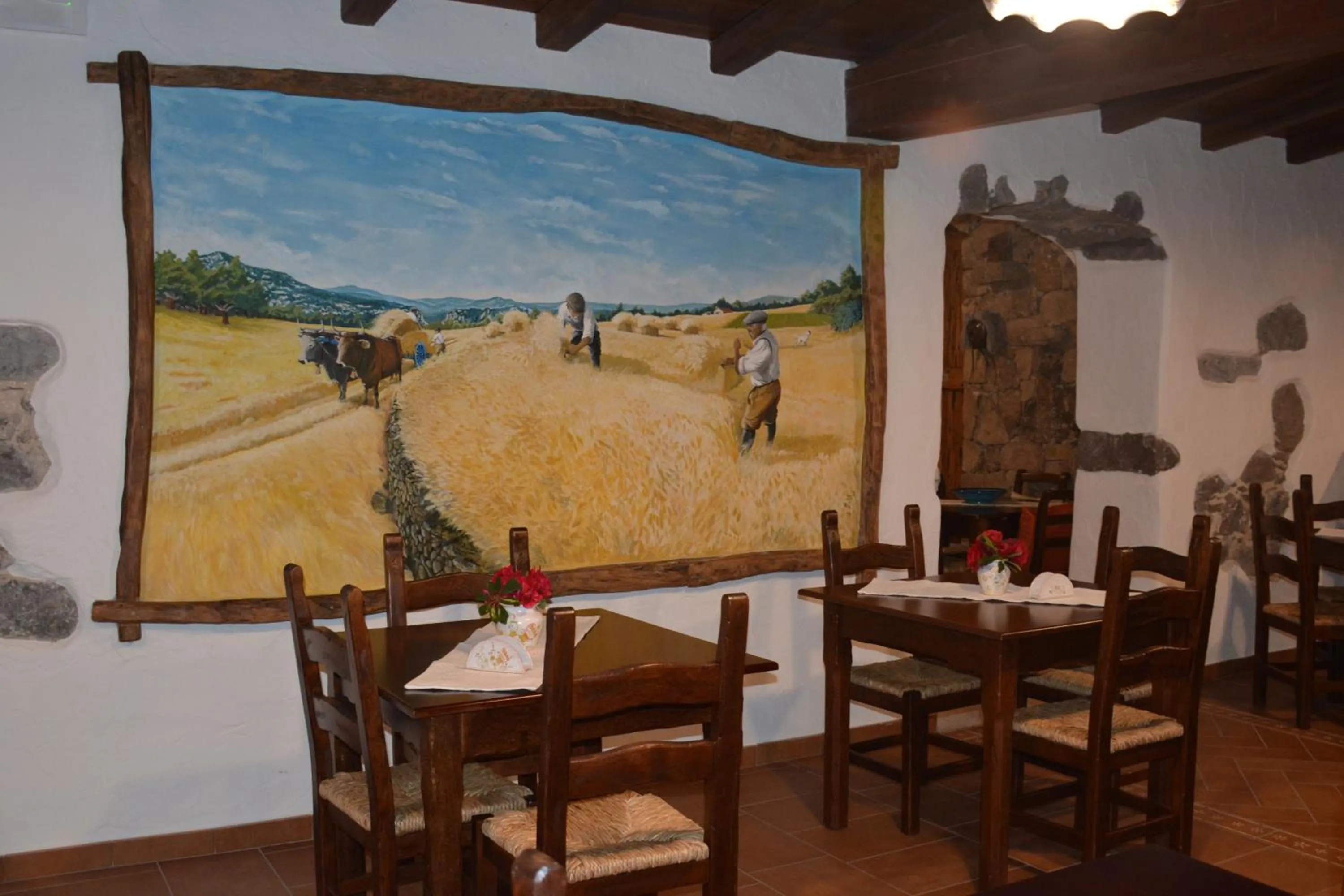 Restaurant/places to eat in Turismo Rurale Belvedere Pradonos