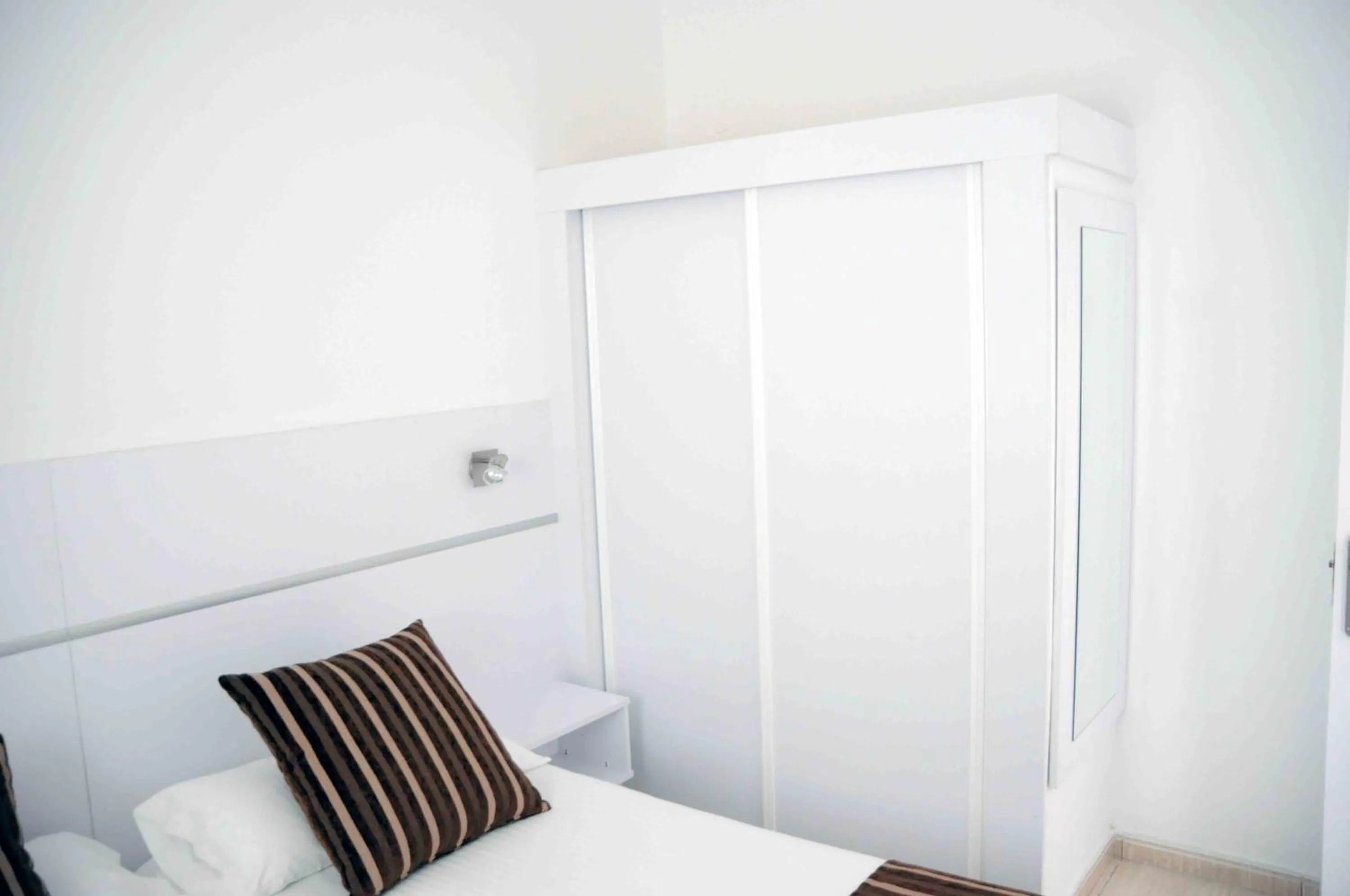 TV and multimedia, Bed in Bungalows Los Arcos