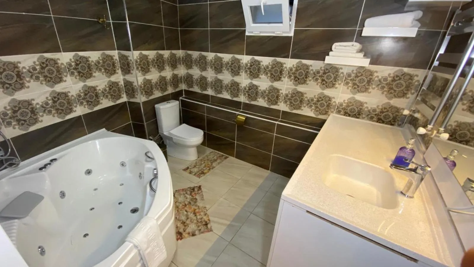 Bathroom in Chez Bore