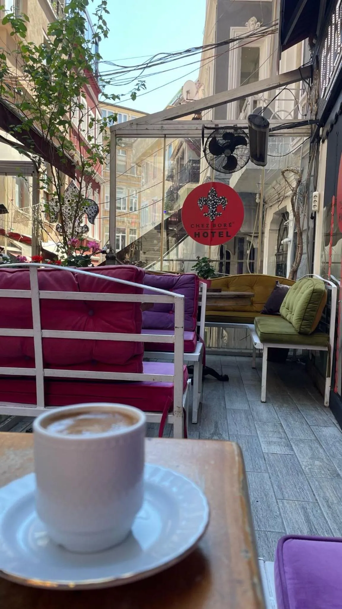 Breakfast in Chez Bore