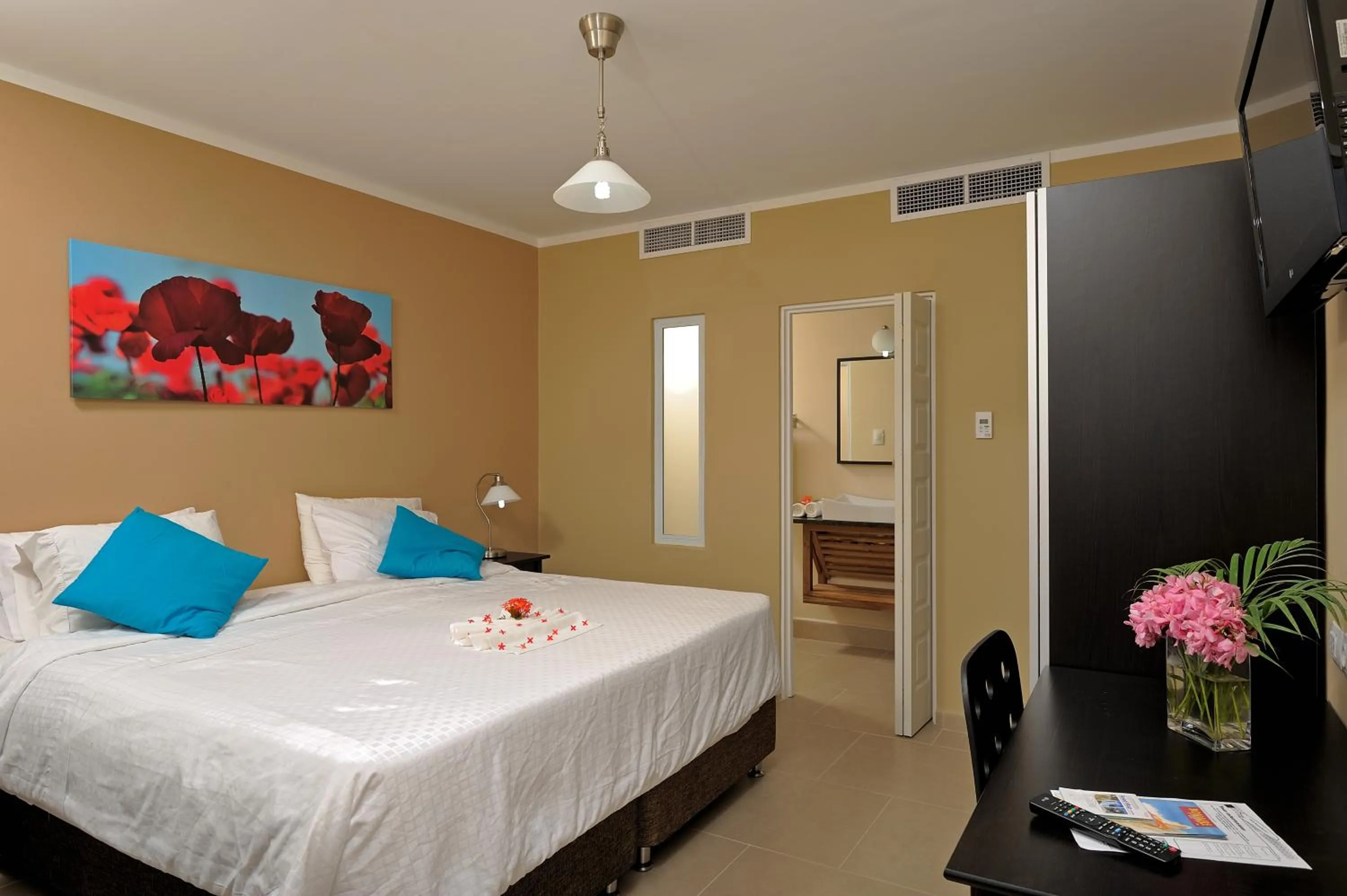 Bed in Eden Beach Resort - Bonaire