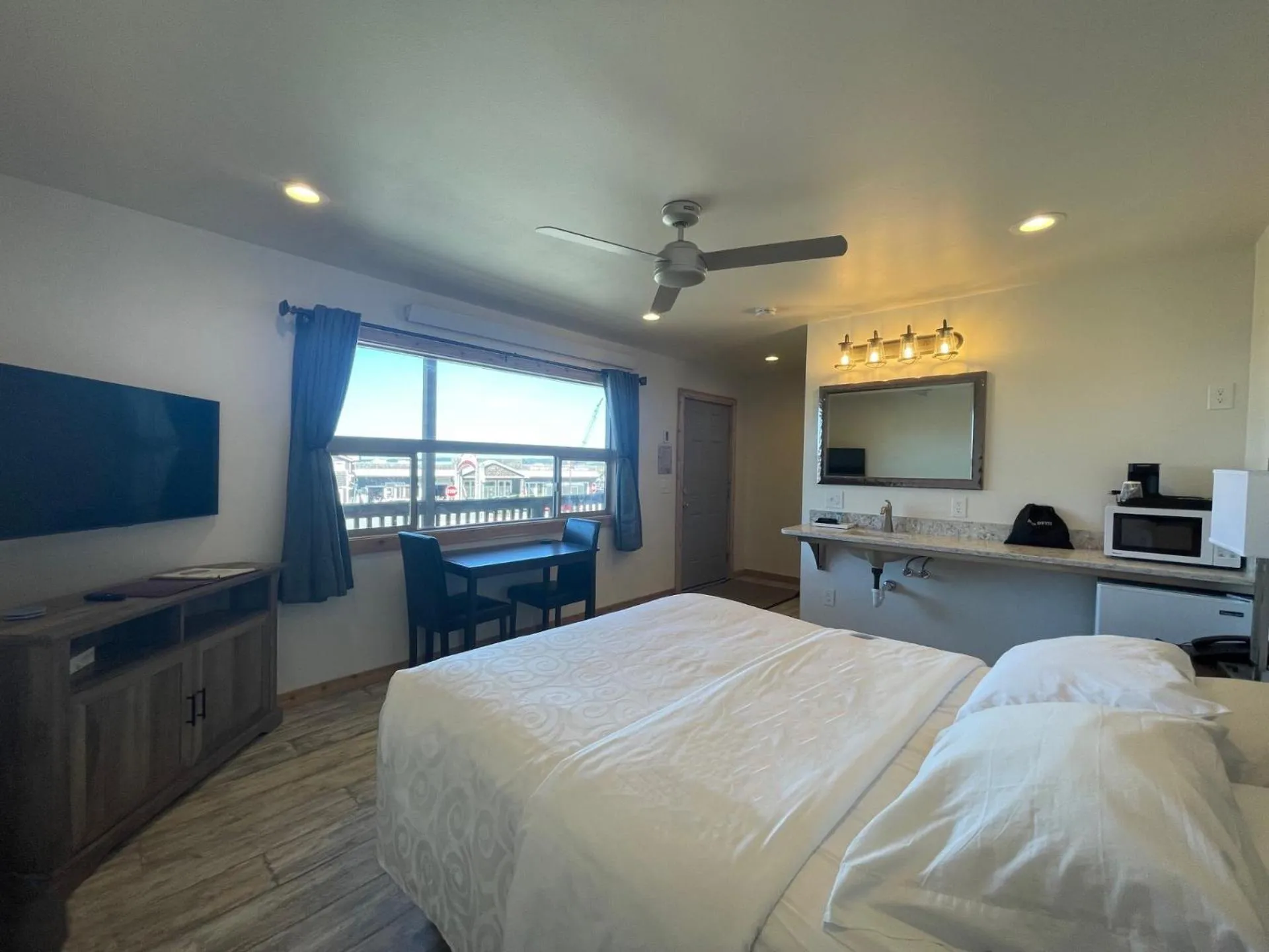 Bed in The Inn at Old Town